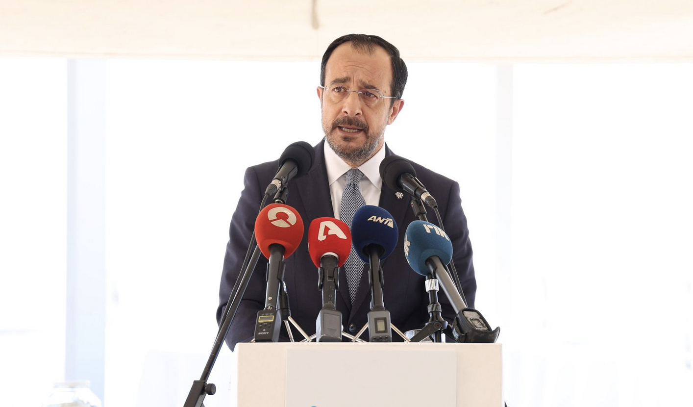 &Chi;&rho;&iota;&sigma;&tau;&omicron;&delta;&omicron;&upsilon;&lambda;ί&delta;&eta;&sigmaf;: &Delta;&iota;&alpha;&chi;&epsilon;&iota;&rho;ί&sigma;&iota;&mu;&epsilon;&sigmaf; &omicron;&iota; &alpha;&pi;ώ&lambda;&epsilon;&iota;&epsilon;&sigmaf; &sigma;&tau;&omicron;&nu; &tau;&omicron;&upsilon;&rho;&iota;&sigma;&mu;ό &ndash; &Sigma;&tau;ό&chi;&omicron;&sigmaf; &eta; &sigma;&epsilon;&zeta;ό&nu; &mu;έ&chi;&rho;&iota; &tau;&alpha; &tau;έ&lambda;&eta; &Nu;&omicron;&epsilon;&mu;&beta;&rho;ί&omicron;&upsilon;