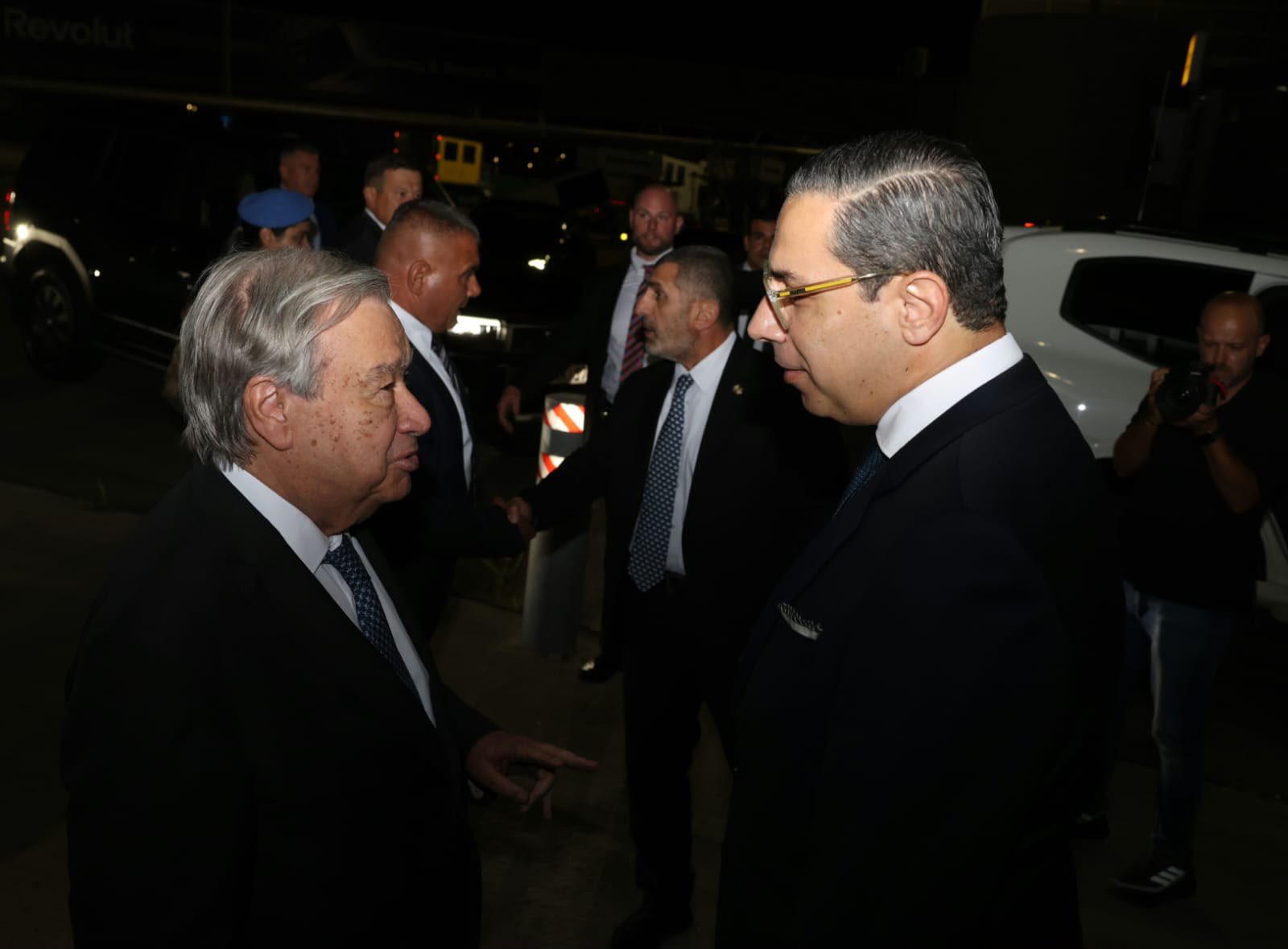 &Kappa;ό&mu;&pi;&omicron;&sigmaf;: &Epsilon;&pi;ί&mu;&alpha;&sigma;&tau;&epsilon; &alpha;&pi;ό&lambda;&upsilon;&tau;&alpha; &epsilon;&upsilon;&theta;&upsilon;&gamma;&rho;&alpha;&mu;&mu;&iota;&sigma;&mu;έ&nu;&omicron;&iota; &mu;&epsilon; &tau;&omicron;&nu; &beta;&eta;&mu;&alpha;&tau;&iota;&sigma;&mu;ό &tau;&omicron;&upsilon; &Gamma;&kappa;&omicron;&upsilon;&tau;έ&rho;&epsilon;&sigmaf; &gamma;&iota;&alpha; &tau;&omicron; &Kappa;&upsilon;&pi;&rho;&iota;&alpha;&kappa;ό