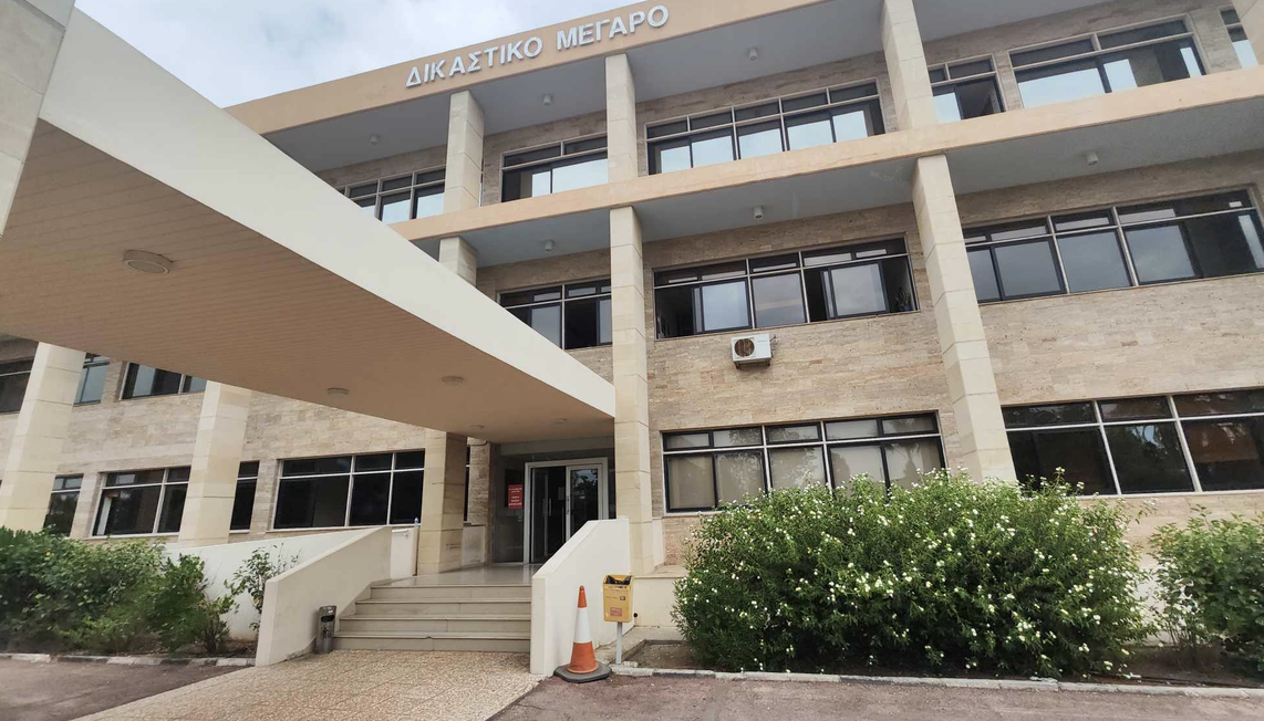 &Delta;&epsilon;&nu; &pi;&alpha;&rho;&alpha;&delta;έ&chi;&omicron;&nu;&tau;&alpha;&iota; &epsilon;&nu;&omicron;&chi;ή &omicron;&iota; &delta;ύ&omicron; &kappa;&alpha;&tau;&eta;&gamma;&omicron;&rho;&omicron;ύ&mu;&epsilon;&nu;&omicron;&iota; &gamma;&iota;&alpha; &tau;&alpha; &beta;&alpha;&sigma;&alpha;&nu;&iota;&sigma;&tau;ή&rho;&iota;&alpha; &sigma;&tau;&eta;&nu; &Pi;ύ&lambda;&alpha;