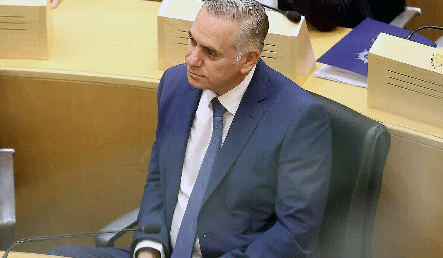 &Eta; &kappa;ί&nu;&eta;&sigma;&eta; &tau;&omicron;&upsilon; &Nu;&iota;&kappa;ό&lambda;&alpha; &pi;&omicron;&upsilon; &sigma;&upsilon;&zeta;&eta;&tau;&epsilon;ί&tau;&alpha;&iota; &sigma;&tau;&omicron;&upsilon;&sigmaf; &delta;&iota;&alpha;&delta;&rho;ό&mu;&omicron;&upsilon;&sigmaf; &tau;&eta;&sigmaf; &Beta;&omicron;&upsilon;&lambda;ή&sigmaf;