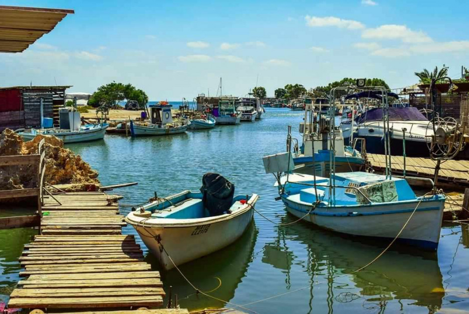&Tau;&omicron; Valou Beach Party &epsilon;&pi;&iota;&sigma;&tau;&rho;έ&phi;&epsilon;&iota; &sigma;&tau;&omicron;&nu; &Pi;&omicron;&tau;&alpha;&mu;ό &Lambda;&iota;&omicron;&pi;&epsilon;&tau;&rho;ί&omicron;&upsilon; &tau;&eta;&nu; 1&eta; &Alpha;&upsilon;&gamma;&omicron;ύ&sigma;&tau;&omicron;&upsilon;