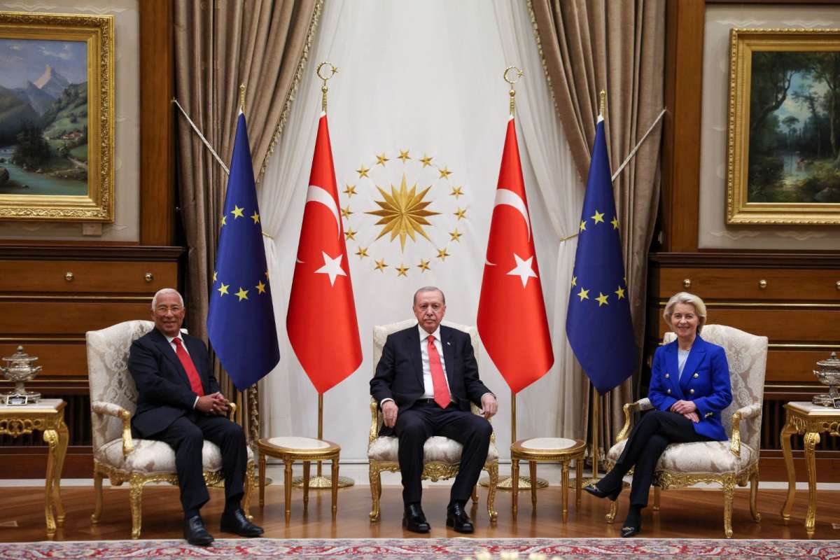 &Alpha;&nu;ώ&tau;&epsilon;&rho;&omicron;&sigmaf; &alpha;&xi;&iota;&omega;&mu;&alpha;&tau;&omicron;ύ&chi;&omicron;&sigmaf; &Upsilon;&Pi;&Epsilon;&Xi; &Epsilon;&lambda;&lambda;ά&delta;&alpha;&sigmaf; &sigma;&tau;&omicron; INK: &laquo;&Omicron; &Epsilon;&rho;&nu;&tau;&omicron;&gamma;ά&nu; &delta;&epsilon;&nu; έ&delta;&epsilon;&iota;&xi;&epsilon; &pi;&rho;ό&theta;&epsilon;&sigma;&eta; &alpha;&lambda;&lambda;&alpha;&gamma;ή&sigmaf; &gamma;&rho;&alpha;&mu;&mu;ή&sigmaf; &sigma;&tau;&omicron; &Kappa;&upsilon;&pi;&rho;&iota;&alpha;&kappa;ό&raquo;