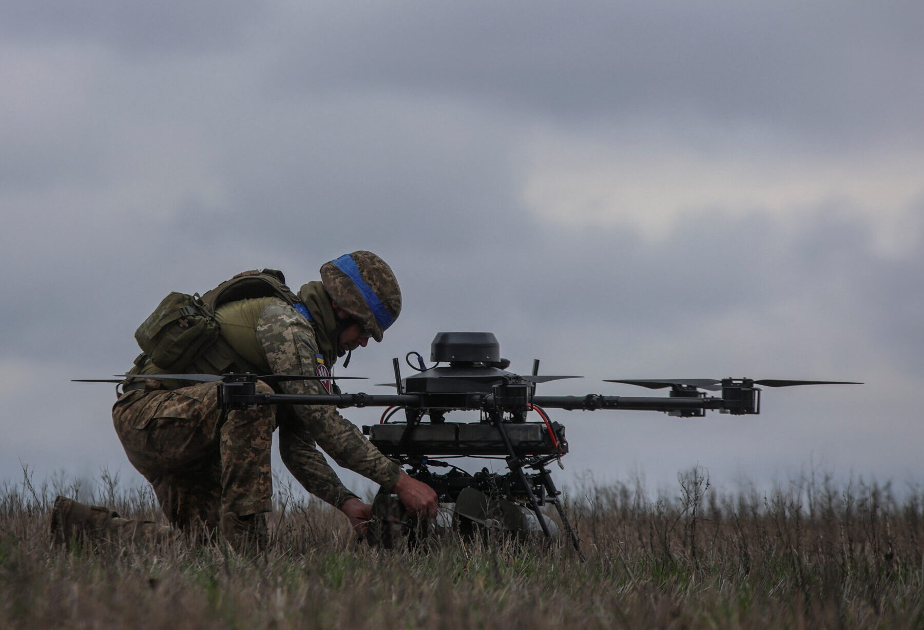 &Rho;&omega;&sigma;ί&alpha;: &Pi;ά&nu;&omega; &alpha;&pi;ό 400 &omicron;&upsilon;&kappa;&rho;&alpha;&nu;&iota;&kappa;ά drones &sigma;&tau;ό&chi;&epsilon;&upsilon;&sigma;&alpha;&nu; &tau;&eta; &Mu;ό&sigma;&chi;&alpha; &ndash; Έ&xi;&iota; &tau;&rho;&alpha;&upsilon;&mu;&alpha;&tau;ί&epsilon;&sigmaf;, &sigma;ύ&mu;&phi;&omega;&nu;&alpha; &mu;&epsilon; &tau;&iota;&sigmaf; &alpha;&rho;&chi;έ&sigmaf;
