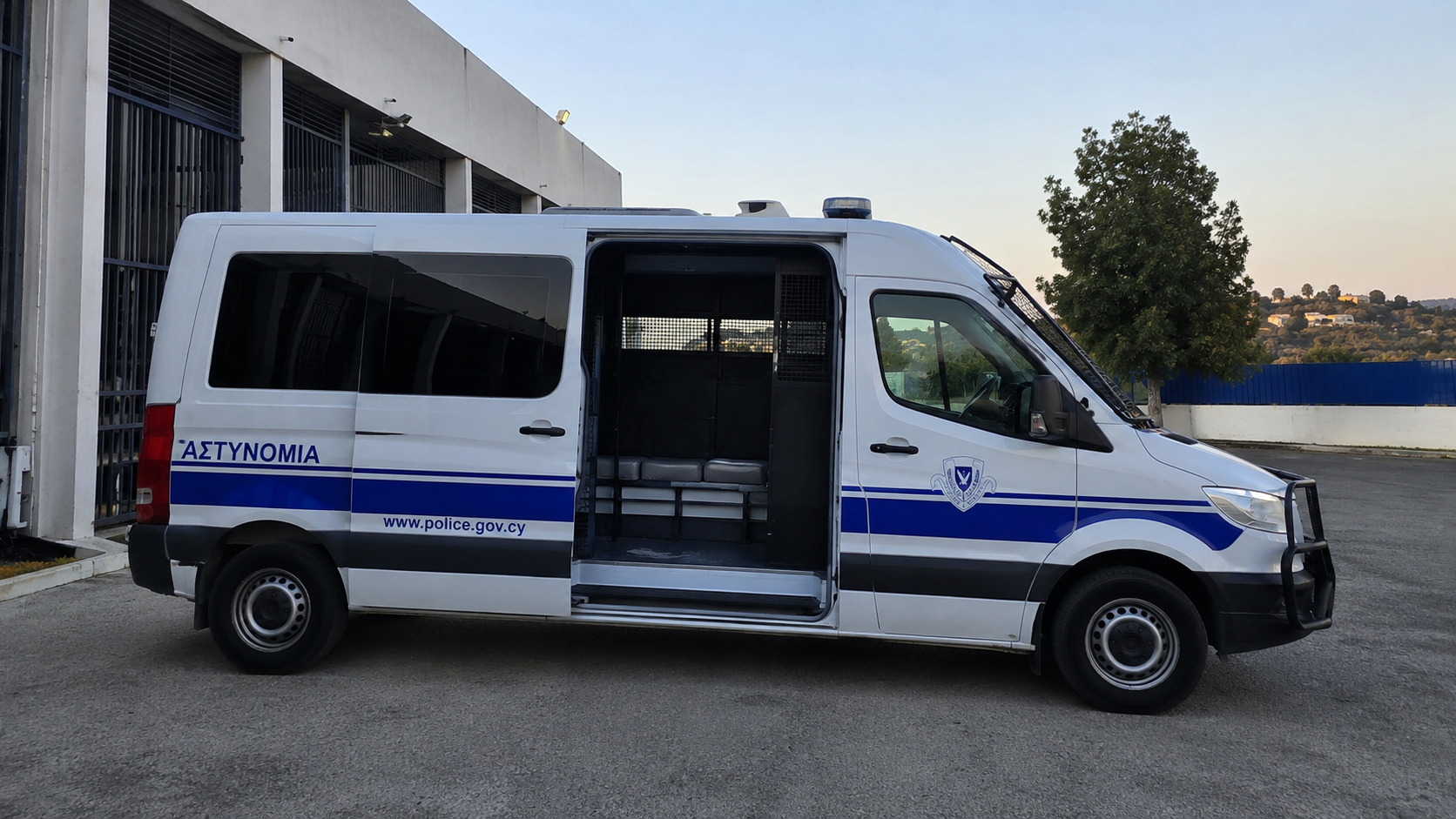 &Alpha;&pi;&omicron;&kappa;&alpha;&lambda;&upsilon;&pi;&tau;&iota;&kappa;ό &Iota;&Nu;&Kappa;: Έ&tau;&sigma;&iota; &theta;&alpha; &epsilon;ί&nu;&alpha;&iota; &tau;&alpha; &nu;έ&alpha; &omicron;&chi;ή&mu;&alpha;&tau;&alpha; &mu;&epsilon;&tau;&alpha;&phi;&omicron;&rho;ά&sigmaf; &kappa;&rho;&alpha;&tau;&omicron;&upsilon;&mu;έ&nu;&omega;&nu; &tau;&eta;&sigmaf; &Alpha;&sigma;&tau;&upsilon;&nu;&omicron;&mu;ί&alpha;&sigmaf;
