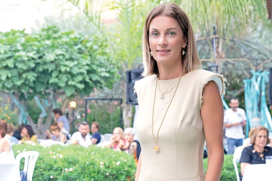 &Gamma;&iota;ώ&tau;&alpha; &Pi;&alpha;&pi;&alpha;&delta;&omicron;&pi;&omicron;ύ&lambda;&omicron;&upsilon;: &Omicron;&iota; &sigma;&upsilon;&gamma;&kappa;&iota;&nu;&eta;&tau;&iota;&kappa;έ&sigmaf; &alpha;&nu;&alpha;&rho;&tau;ή&sigma;&epsilon;&iota;&sigmaf; &mu;&epsilon; &tau;&omicron;&nu; &pi;&alpha;&tau;έ&rho;&alpha; &tau;&eta;&sigmaf; &pi;&omicron;&upsilon; έ&chi;&epsilon;&iota; &phi;ύ&gamma;&epsilon;&iota; &alpha;&pi;ό &tau;&eta; &zeta;&omega;ή (&Phi;&omega;&tau;ό&sigmaf;)