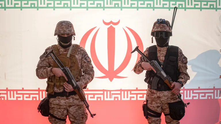 IRGC: &laquo;&Kappa;&alpha;&tau;&alpha;&sigma;&tau;&rho;έ&psi;&alpha;&mu;&epsilon; Patriot &kappa;&alpha;&iota; &sigma;&tau;&rho;&alpha;&tau;&iota;&omega;&tau;&iota;&kappa;έ&sigmaf; &epsilon;&gamma;&kappa;&alpha;&tau;&alpha;&sigma;&tau;ά&sigma;&epsilon;&iota;&sigmaf;&raquo; &ndash; &Epsilon;&pi;&iota;&theta;έ&sigma;&epsilon;&iota;&sigmaf; &sigma;&epsilon; &beta;ά&sigma;&epsilon;&iota;&sigmaf; &Eta;&Pi;&Alpha; &sigma;&epsilon; &Kappa;&omicron;&upsilon;&beta;έ&iota;&tau; &kappa;&alpha;&iota; &Iota;&omicron;&rho;&delta;&alpha;&nu;ί&alpha;