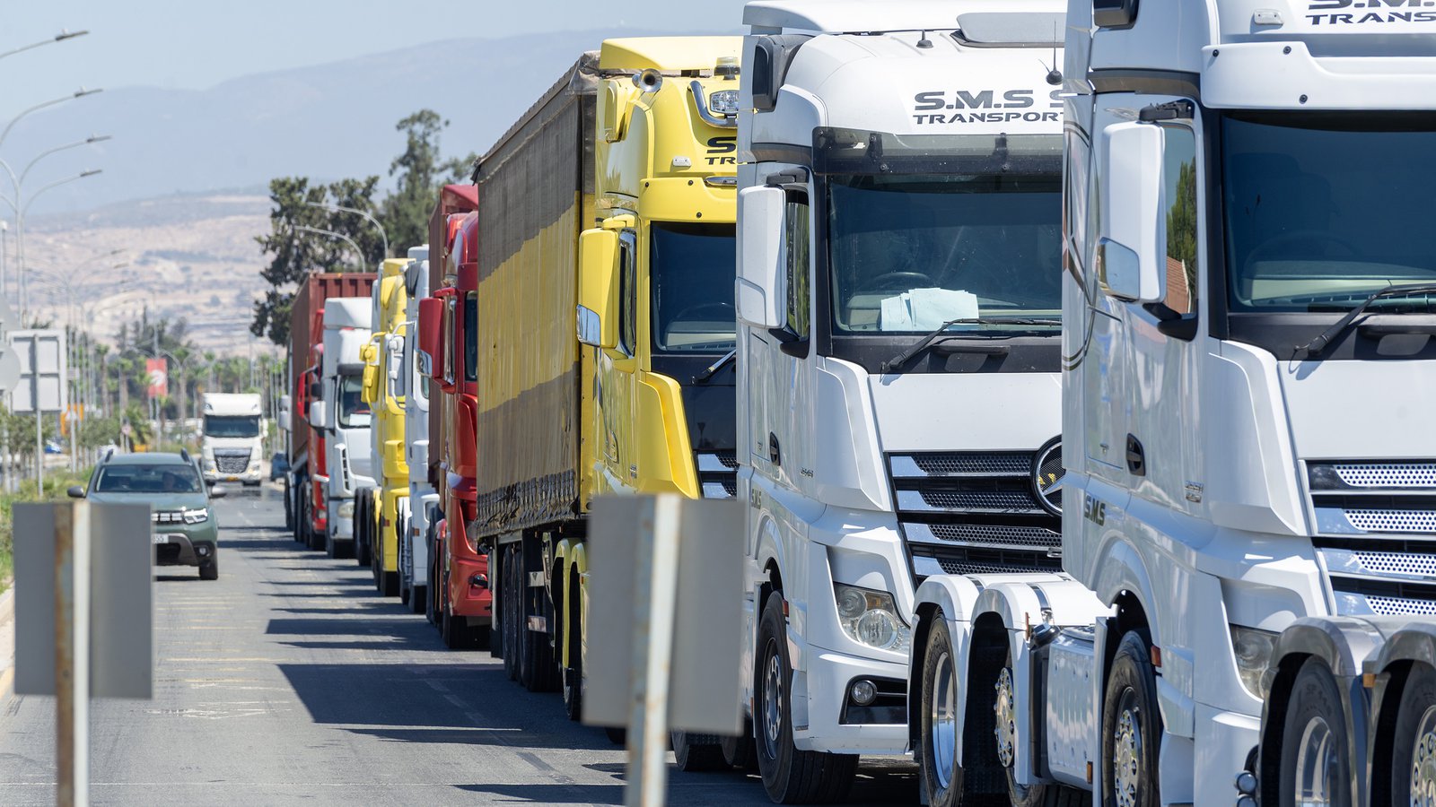 Eurovignette: &Alpha;&nu;&omicron;ί&gamma;&epsilon;&iota; &omicron; &delta;&rho;ό&mu;&omicron;&sigmaf; &gamma;&iota;&alpha; &laquo;&pi;&rho;ά&sigma;&iota;&nu;&alpha;&raquo; &delta;&iota;ό&delta;&iota;&alpha; &sigma;&tau;&alpha; &phi;&omicron;&rho;&tau;&eta;&gamma;ά &tau;&eta;&sigmaf; &Epsilon;&Epsilon;