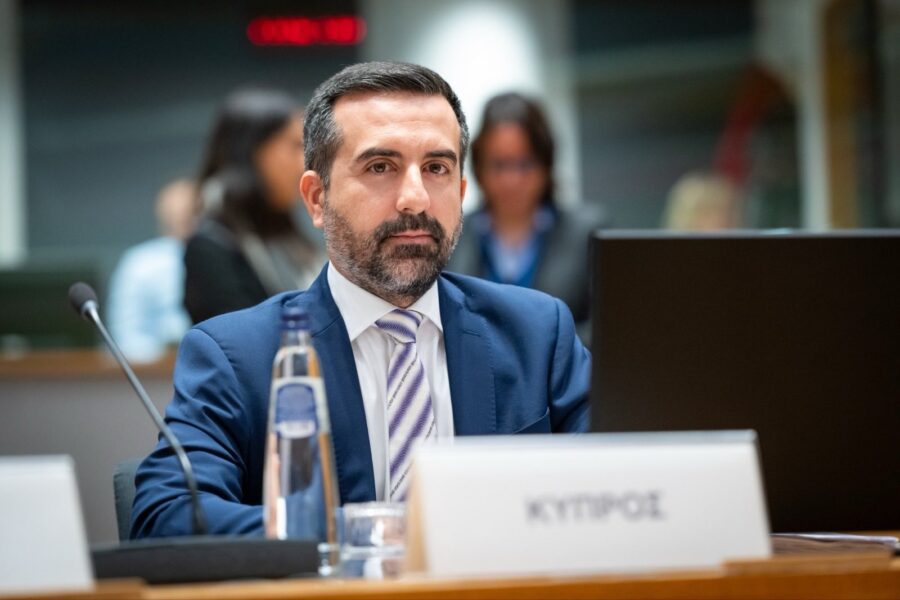 &Kappa;&alpha;&tau;&alpha;&kappa;ό&rho;&upsilon;&phi;&eta; &pi;&tau;ώ&sigma;&eta; &sigma;&tau;&omicron; &mu;&epsilon;&tau;&alpha;&nu;&alpha;&sigma;&tau;&epsilon;&upsilon;&tau;&iota;&kappa;ό: &Mu;&epsilon;ί&omega;&sigma;&eta; ά&nu;&omega; &tau;&omicron;&upsilon; 90% &sigma;&epsilon; &pi;&alpha;&rho;ά&tau;&upsilon;&pi;&epsilon;&sigmaf; &alpha;&phi;ί&xi;&epsilon;&iota;&sigmaf; &kappa;&alpha;&iota; &alpha;&iota;&tau;ή&sigma;&epsilon;&iota;&sigmaf; &alpha;&sigma;ύ&lambda;&omicron;&upsilon; &alpha;&pi;ό &tau;&omicron; 2022