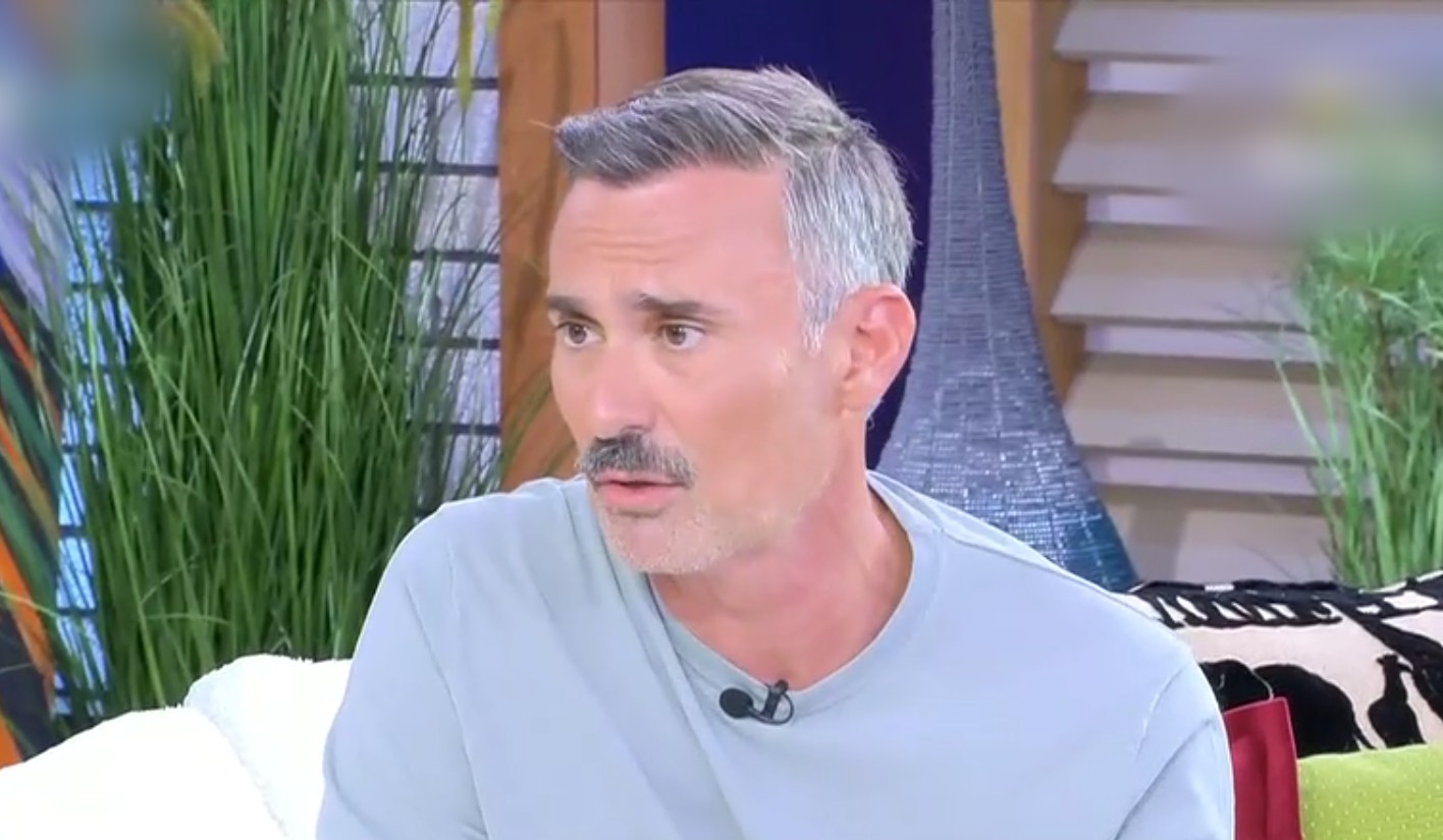 &Gamma;. &Kappa;&alpha;&pi;&omicron;&upsilon;&tau;&zeta;ί&delta;&eta;&sigmaf;: &Omicron;&iota; &sigma;&kappa;έ&psi;&epsilon;&iota;&sigmaf; &pi;&omicron;&upsilon; έ&kappa;&alpha;&nu;&epsilon; &gamma;&iota;&alpha; &tau;&eta;&nu; Eurovision - &laquo;&Kappa;ά&nu;&omega; &mu;&epsilon;&tau;ά&delta;&omicron;&sigma;&eta; &gamma;&iota;&alpha; &alpha;&nu;&theta;&rho;ώ&pi;&omicron;&upsilon;&sigmaf; &pi;&omicron;&upsilon; &beta;&rho;ί&zeta;&omicron;&nu;&tau;&alpha;&iota;;&raquo; (&Beta;ί&nu;&tau;&epsilon;&omicron;)