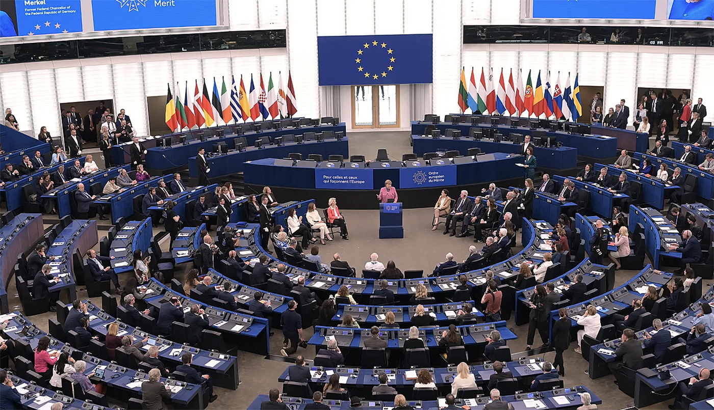 &Sigma;&tau;&omicron; &Sigma;&tau;&rho;&alpha;&sigma;&beta;&omicron;ύ&rho;&gamma;&omicron; &omicron;&iota; &mu;&alpha;&rho;&tau;&upsilon;&rho;ί&epsilon;&sigmaf; &tau;&omega;&nu; &gamma;&upsilon;&nu;&alpha;&iota;&kappa;ώ&nu; &tau;&eta;&sigmaf; &Kappa;ύ&pi;&rho;&omicron;&upsilon; &ndash; &Alpha;ύ&rho;&iota;&omicron; &tau;&omicron; &psi;ή&phi;&iota;&sigma;&mu;&alpha; &gamma;&iota;&alpha; &tau;&alpha; &epsilon;&gamma;&kappa;&lambda;ή&mu;&alpha;&tau;&alpha; &tau;&omicron;&upsilon; 1974
