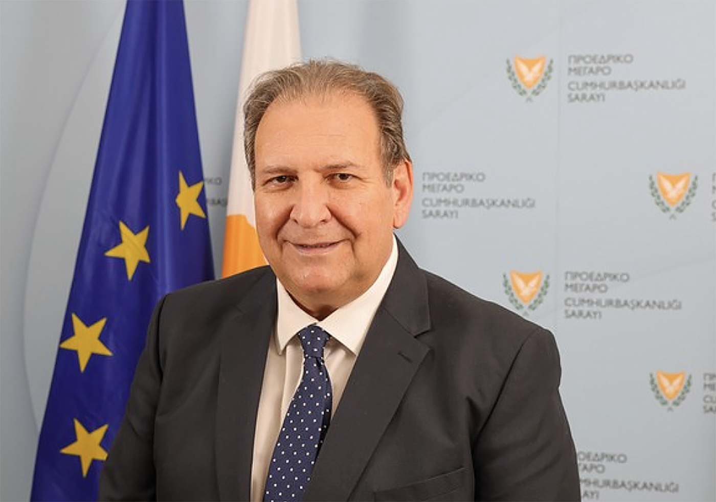 &Pi;&alpha;&pi;&alpha;&delta;ό&pi;&omicron;&upsilon;&lambda;&omicron;&sigmaf; &pi;&rho;&omicron;&sigmaf; &tau;&omicron; &Alpha;&Kappa;&Epsilon;&Lambda;: &laquo;&Eta; &Kappa;ύ&pi;&rho;&omicron;&sigmaf; &delta;&epsilon;&nu; &pi;&rho;&omicron;&sigma;&tau;&alpha;&tau;&epsilon;ύ&epsilon;&tau;&alpha;&iota; &mu;&epsilon; &sigma;&upsilon;&nu;&theta;ή&mu;&alpha;&tau;&alpha; &tau;&omicron;&upsilon; &pi;&alpha;&rho;&epsilon;&lambda;&theta;ό&nu;&tau;&omicron;&sigmaf;&raquo;