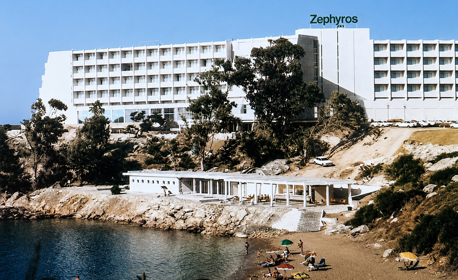 &Xi;&epsilon;&nu;&omicron;&delta;&omicron;&chi;&epsilon;ί&omicron; &laquo;&Zeta;έ&phi;&upsilon;&rho;&omicron;&sigmaf;&raquo;: &Alpha;&pi;ό &sigma;&tau;&omicron;&lambda;ί&delta;&iota; &tau;&omicron;&upsilon; &Kappa;&alpha;&rho;&alpha;&beta;ά &sigma;&epsilon; &kappa;&alpha;&zeta;ί&nu;&omicron; &tau;&omega;&nu; &kappa;&alpha;&tau;&epsilon;&chi;&omicron;&mu;έ&nu;&omega;&nu;