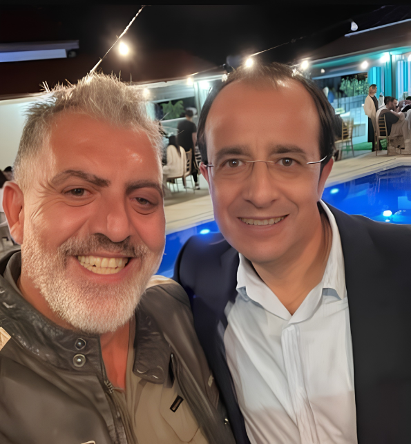 &Nu;ί&kappa;&omicron;&sigmaf; &Chi;&rho;&iota;&sigma;&tau;&omicron;&delta;&omicron;&upsilon;&lambda;ί&delta;&eta;&sigmaf;: Έ&delta;&omega;&sigma;&epsilon; &tau;&omicron; &laquo;&pi;&alpha;&rho;ώ&nu;&raquo; &sigma;&tau;&omicron; &pi;ά&rho;&tau;&iota; &gamma;&epsilon;&nu;&epsilon;&theta;&lambda;ί&omega;&nu; &tau;&omicron;&upsilon; &Kappa;&omicron;ύ&lambda;&lambda;&eta; &Nu;&iota;&kappa;&omicron;&lambda;ά&omicron;&upsilon; (&Phi;&omega;&tau;ό&sigmaf;)