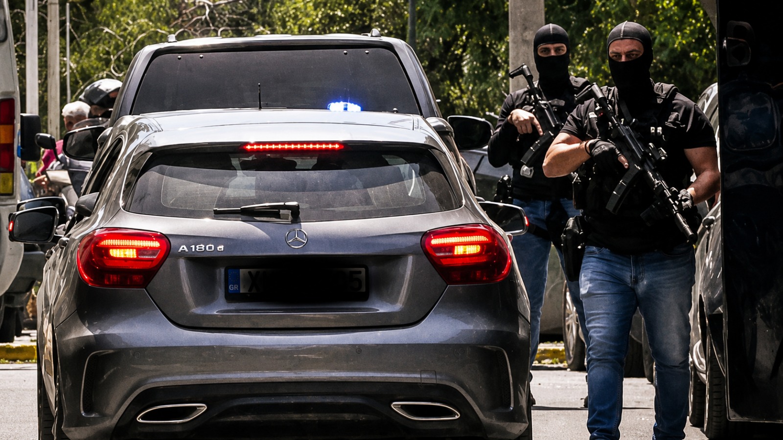 Έ&nu;&tau;&iota;&kappa;: &Alpha;&nu;&epsilon;&pi;&iota;&beta;&epsilon;&beta;&alpha;ί&omega;&tau;&epsilon;&sigmaf; &alpha;&nu;&alpha;&phi;&omicron;&rho;έ&sigmaf; &gamma;&iota;&alpha; &sigma;ύ&lambda;&lambda;&eta;&psi;&eta; &sigma;&tau;&omicron; &Nu;&tau;&omicron;&upsilon;&mu;&pi;ά&iota;