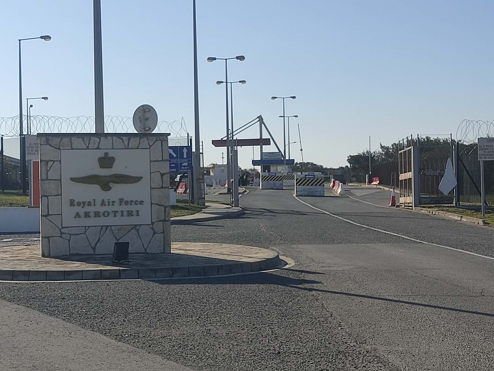 RAF &Alpha;&kappa;&rho;&omega;&tau;&eta;&rho;ί&omicron;&upsilon;: &Pi;&rho;&omicron;&gamma;&rho;&alpha;&mu;&mu;&alpha;&tau;&iota;&sigma;&mu;έ&nu;&eta; &epsilon;&kappa;&pi;&alpha;ί&delta;&epsilon;&upsilon;&sigma;&eta; &tau;&eta;&sigmaf; &Upsilon;&pi;&eta;&rho;&epsilon;&sigma;ί&alpha;&sigmaf; &Pi;&upsilon;&rho;ό&sigma;&beta;&epsilon;&sigma;&eta;&sigmaf; &sigma;&tau;&iota;&sigmaf; 15-17 &Iota;&omicron;&upsilon;&lambda;ί&omicron;&upsilon;