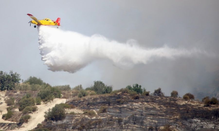 &Sigma;&tau;&eta; &Gamma;&alpha;&lambda;&lambda;ί&alpha; &tau;&alpha; &delta;ύ&omicron; &kappa;&upsilon;&pi;&rho;&iota;&alpha;&kappa;ά &pi;&upsilon;&rho;&omicron;&sigma;&beta;&epsilon;&sigma;&tau;&iota;&kappa;ά &alpha;&epsilon;&rho;&omicron;&pi;&lambda;ά&nu;&alpha; &gamma;&iota;&alpha; &tau;&iota;&sigmaf; &mu;&epsilon;&gamma;ά&lambda;&epsilon;&sigmaf; &phi;&omega;&tau;&iota;έ&sigmaf;