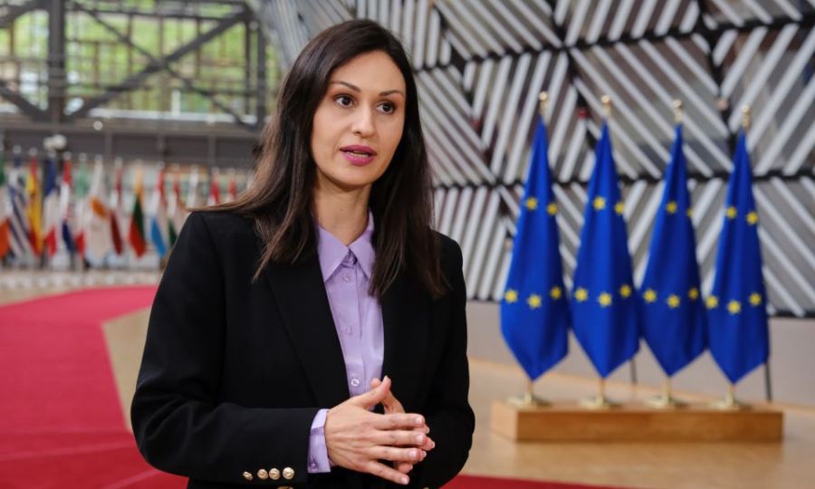 &Mu;. &Pi;&alpha;&nu;&alpha;&gamma;&iota;ώ&tau;&omicron;&upsilon;: 622 &epsilon;&kappa;&alpha;&tau;&omicron;&mu;&mu;ύ&rho;&iota;&alpha; &epsilon;&upsilon;&rho;ώ &gamma;&iota;&alpha; &tau;&omicron; &upsilon;&delta;&alpha;&tau;&iota;&kappa;ό &kappa;&alpha;&iota; &tau;&omicron; &mu;έ&lambda;&lambda;&omicron;&nu; &tau;&eta;&sigmaf; &gamma;&epsilon;&omega;&rho;&gamma;ί&alpha;&sigmaf;
