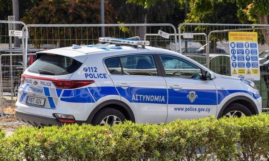 &Chi;&epsilon;&iota;&rho;&omicron;&pi;έ&delta;&epsilon;&sigmaf; &sigma;&epsilon; &delta;ύ&omicron; &omicron;&delta;&eta;&gamma;&omicron;ύ&sigmaf; &alpha;&pi;ό &tau;&eta;&nu; &Alpha;&sigma;&tau;&upsilon;&nu;&omicron;&mu;ί&alpha; &gamma;&iota;&alpha; &mu;έ&theta;&eta;, &tau;&alpha;&chi;ύ&tau;&eta;&tau;&alpha; &kappa;&alpha;&iota; &alpha;&pi;&epsilon;&iota;&theta;&alpha;&rho;&chi;ί&alpha;