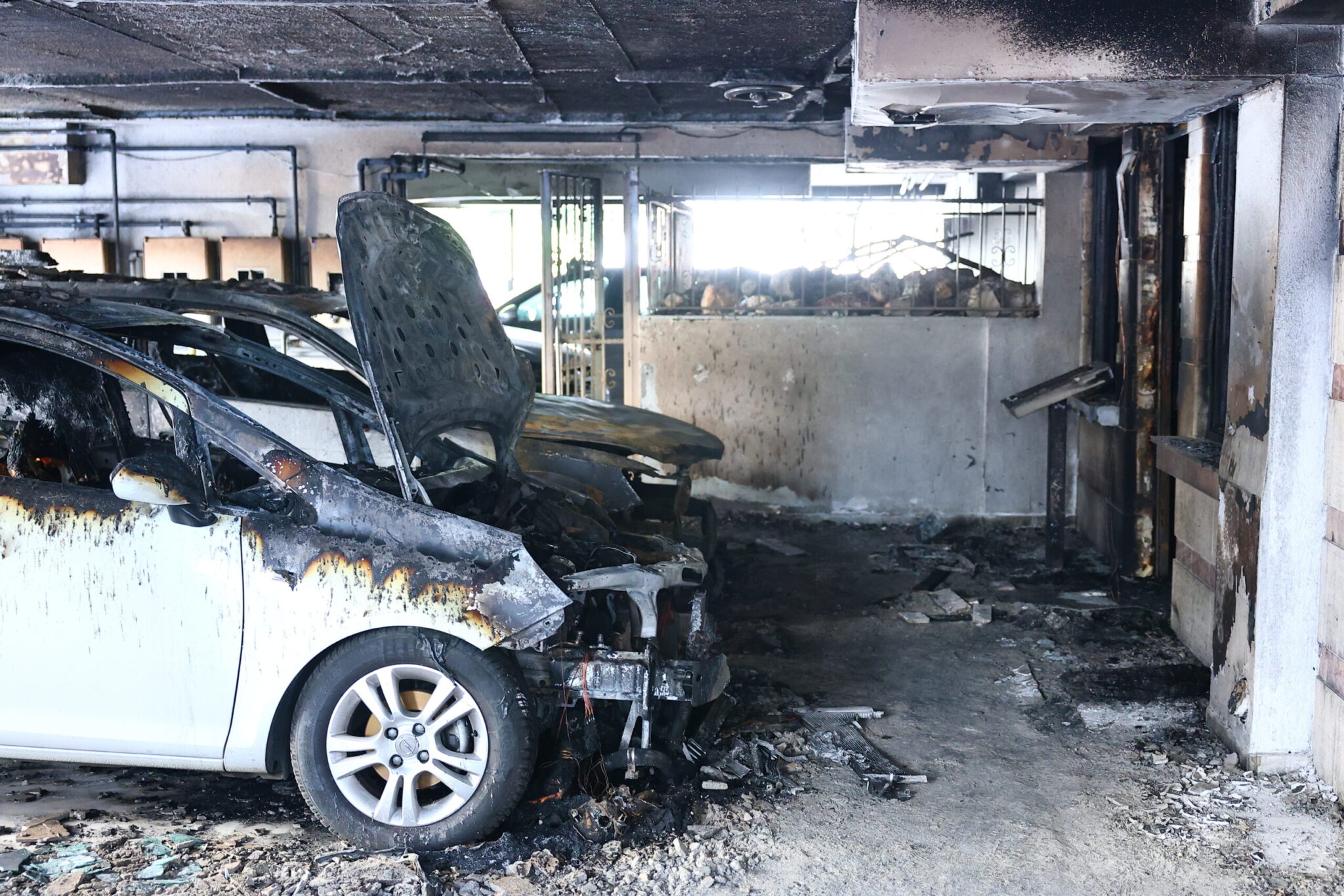 &Theta;&epsilon;&sigma;&sigma;&alpha;&lambda;&omicron;&nu;ί&kappa;&eta;: &Sigma;&epsilon; &pi;&lambda;ή&rho;&eta; &epsilon;&xi;έ&lambda;&iota;&xi;&eta; &omicron;&iota; έ&rho;&epsilon;&upsilon;&nu;&epsilon;&sigmaf; &tau;&eta;&sigmaf; &Alpha;&nu;&tau;&iota;&tau;&rho;&omicron;&mu;&omicron;&kappa;&rho;&alpha;&tau;&iota;&kappa;ή&sigmaf; &gamma;&iota;&alpha; &tau;&eta;&nu; &tau;&rho;&iota;&pi;&lambda;ή &epsilon;&mu;&pi;&rho;&eta;&sigma;&tau;&iota;&kappa;ή &epsilon;&pi;ί&theta;&epsilon;&sigma;&eta;