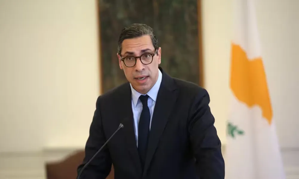 &Kappa;ό&mu;&pi;&omicron;&sigmaf;: &Theta;&epsilon;&tau;&iota;&kappa;ά &alpha;&pi;&omicron;&tau;&epsilon;&lambda;έ&sigma;&mu;&alpha;&tau;&alpha; &sigma;&tau;&omicron; &Kappa;&upsilon;&pi;&rho;&iota;&alpha;&kappa;ό &mu;&epsilon; &kappa;&rho;ί&sigma;&iota;&mu;&epsilon;&sigmaf; &kappa;&iota;&nu;ή&sigma;&epsilon;&iota;&sigmaf; &tau;&omicron; &epsilon;&pi;ό&mu;&epsilon;&nu;&omicron; &delta;&iota;ά&sigma;&tau;&eta;&mu;&alpha;