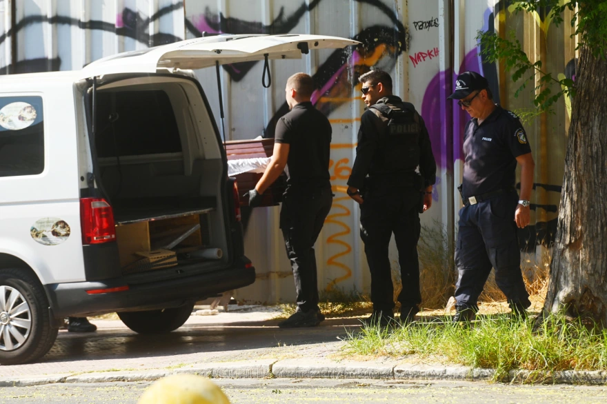&Kappa;&upsilon;&psi;έ&lambda;&eta;: &Omicron; &epsilon;&nu;&tau;&omicron;&pi;&iota;&sigma;&mu;ό&sigmaf; &tau;&eta;&sigmaf; &sigma;&omicron;&rho;&omicron;ύ &sigma;&tau;&eta; &beta;&alpha;&lambda;ί&tau;&sigma;&alpha; &alpha;&nu;&omicron;ί&gamma;&epsilon;&iota; &xi;&alpha;&nu;ά &tau;&iota;&sigmaf; &upsilon;&pi;&omicron;&theta;έ&sigma;&epsilon;&iota;&sigmaf; &epsilon;&xi;&alpha;&phi;&alpha;&nu;ί&sigma;&epsilon;&omega;&nu;