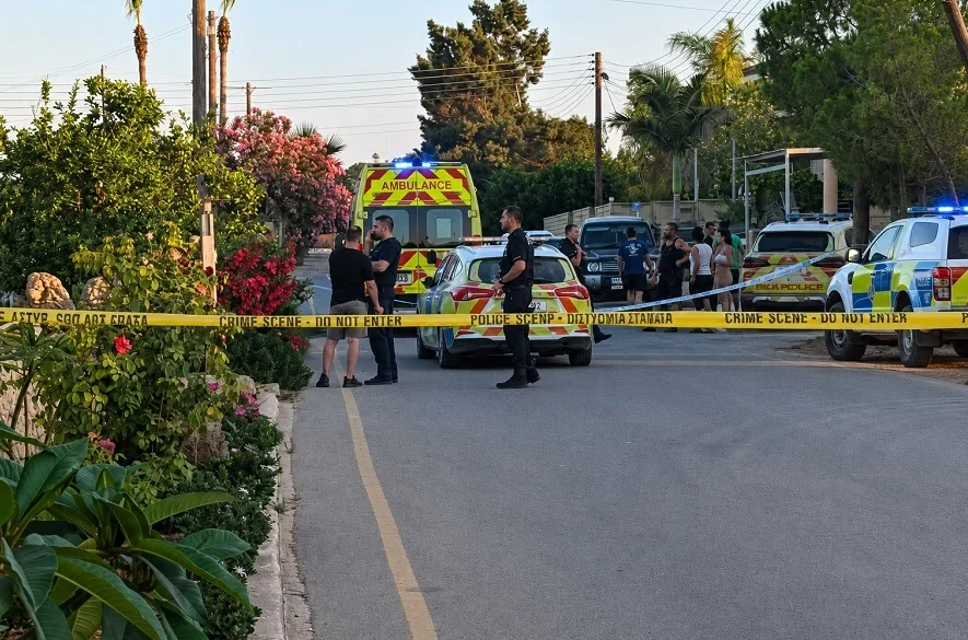 &Xi;&upsilon;&lambda;&omicron;&phi;ά&gamma;&omicron;&upsilon;: &Mu;&alpha;&rho;&tau;&upsilon;&rho;ί&alpha; ό&tau;&iota; &omicron; &pi;&alpha;&tau;έ&rho;&alpha;&sigmaf; &mu;&epsilon;&tau;ά &tau;&eta;&nu; &epsilon;&rho;&gamma;&alpha;&sigma;ί&alpha; &tau;&omicron;&upsilon; &mu;&epsilon;&tau;έ&beta;&eta; &gamma;&iota;&alpha; &alpha;&gamma;&omicron;&rho;ά &alpha;&lambda;&kappa;&omicron;ό&lambda; &alpha;&nu;&tau;ί &nu;&alpha; &pi;ά&epsilon;&iota; &alpha;&mu;έ&sigma;&omega;&sigmaf; &sigma;&pi;ί&tau;&iota;