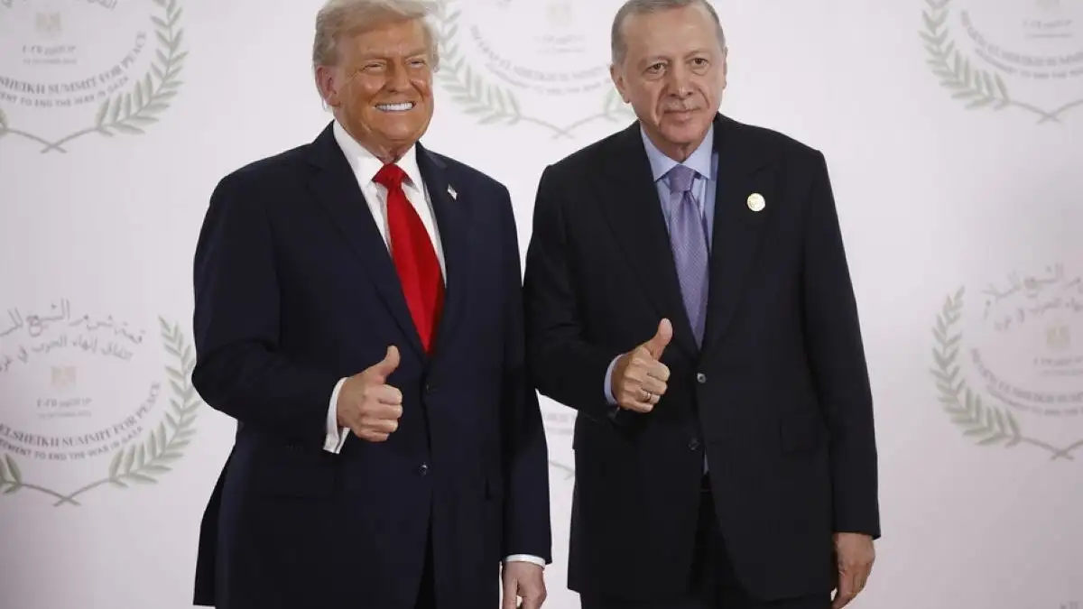 &Omicron; &Tau;&rho;&alpha;&mu;&pi; &alpha;&lambda;&lambda;ά&zeta;&epsilon;&iota; &tau;&iota;&sigmaf; &iota;&sigma;&omicron;&rho;&rho;&omicron;&pi;ί&epsilon;&sigmaf; &sigma;&tau;&omicron; &Nu;&Alpha;&Tau;&Omicron;: &Sigma;&tau;ή&rho;&iota;&xi;&eta; &sigma;&epsilon; &Epsilon;&rho;&nu;&tau;&omicron;&gamma;ά&nu;, &epsilon;&pi;ί&theta;&epsilon;&sigma;&eta; &sigma;&tau;&omicron;&upsilon;&sigmaf; &Epsilon;&upsilon;&rho;&omega;&pi;&alpha;ί&omicron;&upsilon;&sigmaf; &kappa;&alpha;&iota; &pi;&alpha;&zeta;ά&rho;&iota; &gamma;&iota;&alpha; &tau;&alpha; F-35