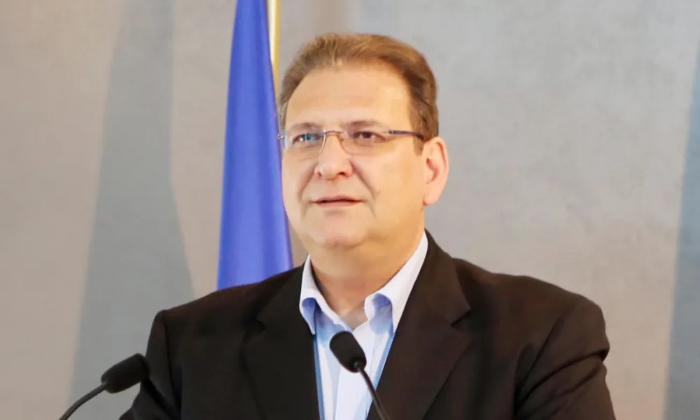 &Beta;. &Pi;&alpha;&pi;&alpha;&delta;ό&pi;&omicron;&upsilon;&lambda;&omicron;&sigmaf;: &Mu;ό&nu;&omicron; &mu;&epsilon; &pi;&rho;&alpha;&gamma;&mu;&alpha;&tau;&iota;&kappa;έ&sigmaf; &pi;&rho;&omicron;&omicron;&pi;&tau;&iota;&kappa;έ&sigmaf; &pi;&rho;&omicron;ό&delta;&omicron;&upsilon; &eta; &sigma;ύ&gamma;&kappa;&lambda;&eta;&sigma;&eta; &pi;&epsilon;&nu;&tau;&alpha;&mu;&epsilon;&rho;&omicron;ύ&sigmaf; &delta;&iota;ά&sigma;&kappa;&epsilon;&psi;&eta;&sigmaf;