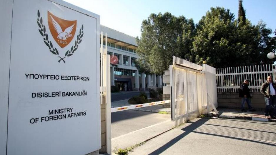 &Upsilon;&Pi;&Epsilon;&Xi;: &Eta; &tau;ή&rho;&eta;&sigma;&eta; ί&sigma;&omega;&nu; &alpha;&pi;&omicron;&sigma;&tau;ά&sigma;&epsilon;&omega;&nu; &alpha;&pi;ό &tau;&omicron;&nu; &Omicron;&Eta;&Epsilon; &kappa;&rho;ύ&beta;&epsilon;&iota; &tau;&iota;&sigmaf; &pi;&rho;&alpha;&gamma;&mu;&alpha;&tau;&iota;&kappa;ό&tau;&eta;&tau;&epsilon;&sigmaf; &tau;&eta;&sigmaf; &kappa;&alpha;&tau;&omicron;&chi;ή&sigmaf;