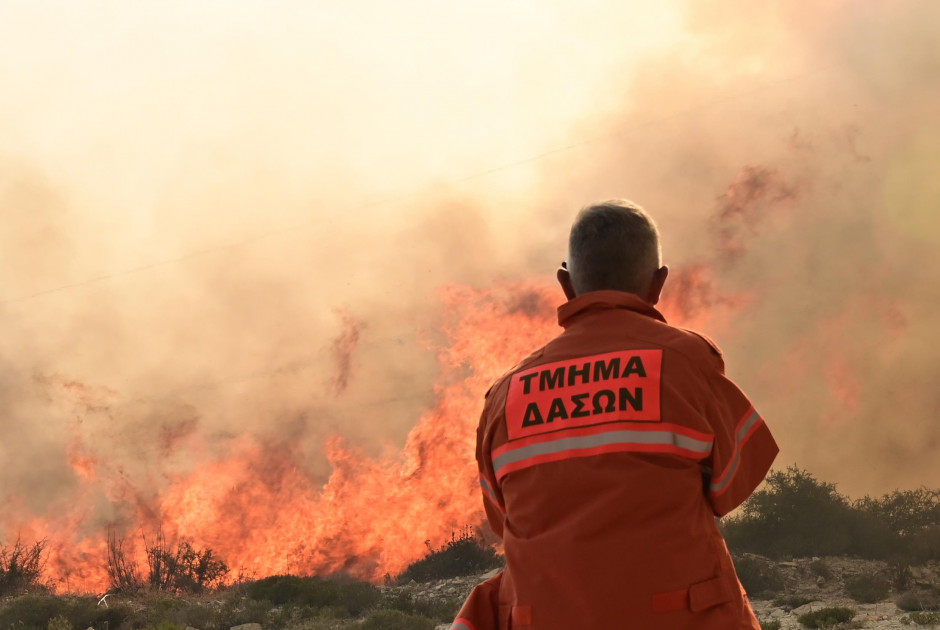 &Phi;&omega;&tau;&iota;ά &sigma;&tau;&eta;&nu; &Alpha;&lambda;ά&mu;&pi;&rho;&alpha; &alpha;&pi;&epsilon;ί&lambda;&eta;&sigma;&epsilon; &kappa;&alpha;&tau;&omicron;&iota;&kappa;ί&alpha; &ndash; &Tau;έ&theta;&eta;&kappa;&epsilon; &upsilon;&pi;ό έ&lambda;&epsilon;&gamma;&chi;&omicron; &sigma;&epsilon; 20 &lambda;&epsilon;&pi;&tau;ά