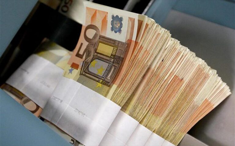 &Xi;&alpha;&nu;&alpha;&nu;&omicron;ί&gamma;&epsilon;&iota; &tau;&omicron;&nu; &Sigma;&epsilon;&pi;&tau;έ&mu;&beta;&rho;&iota;&omicron; &eta; &pi;&lambda;&alpha;&tau;&phi;ό&rho;&mu;&alpha; &gamma;&iota;&alpha; 1.800 &kappa;&omicron;&upsilon;&rho;&epsilon;&mu;έ&nu;&omicron;&upsilon;&sigmaf;
