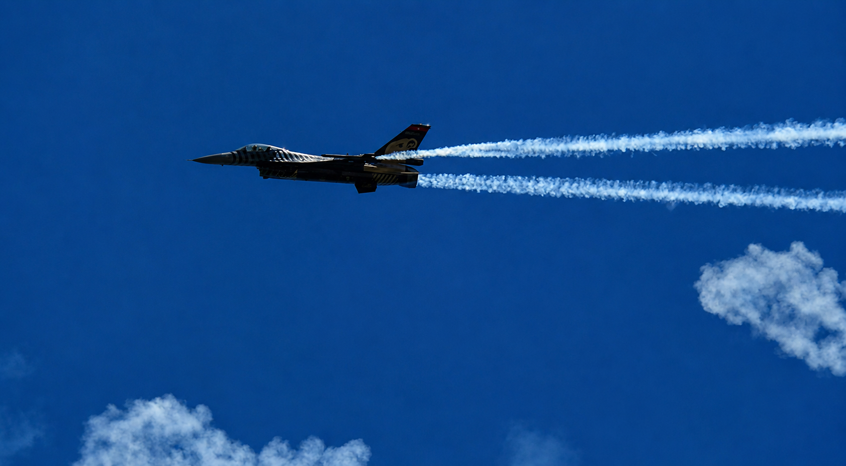 FIR &Lambda;&epsilon;&upsilon;&kappa;&omega;&sigma;ί&alpha;&sigmaf;: &Gamma;έ&mu;&iota;&sigma;&epsilon; &mu;&epsilon; &tau;&omicron;&upsilon;&rho;&kappa;&iota;&kappa;ά F-16, &tau;&omicron;&upsilon;&rho;&kappa;&iota;&kappa;ά drones, &epsilon;&lambda;&iota;&kappa;ό&pi;&tau;&epsilon;&rho;&alpha; &kappa;&alpha;&iota; &mu;&epsilon;&tau;&alpha;&gamma;&omega;&gamma;&iota;&kappa;ά &ndash; 825 &pi;&alpha;&rho;&alpha;&beta;&iota;ά&sigma;&epsilon;&iota;&sigmaf; &sigma;&epsilon; &mu;ό&lambda;&iota;&sigmaf; 5 &mu;ή&nu;&epsilon;&sigmaf;