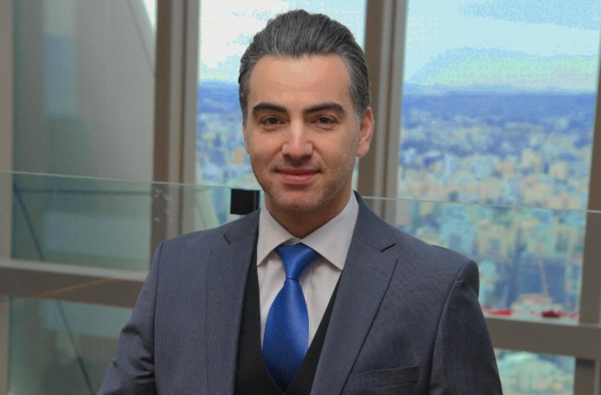 &Pi;&alpha;&rho;έ&mu;&beta;&alpha;&sigma;&eta; &Sigma;&upsilon;&nu;&eta;&gamma;ό&rho;&omicron;&upsilon; &tau;&omicron;&upsilon; &Alpha;&sigma;&theta;&epsilon;&nu;&omicron;ύ&sigmaf; &gamma;&iota;&alpha; &tau;&eta; &delta;&iota;&alpha;&mu;ά&chi;&eta; &tau;&omega;&nu; &nu;&omicron;&sigma;&eta;&lambda;&epsilon;&upsilon;&tau;&eta;&rho;ί&omega;&nu;: &laquo;&Eta; &phi;&rho;&omicron;&nu;&tau;ί&delta;&alpha; &delta;&epsilon;&nu; έ&chi;&epsilon;&iota; &alpha;&rho;&mu;&omicron;&delta;&iota;ό&tau;&eta;&tau;&epsilon;&sigmaf;&raquo;
