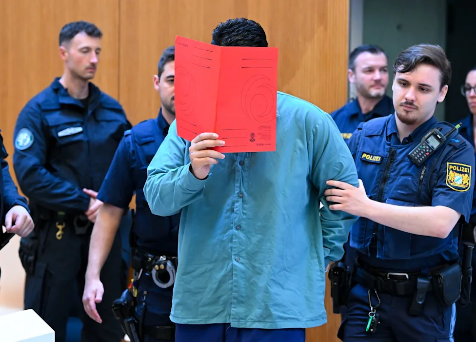 &Iota;&sigma;ό&beta;&iota;&alpha; &sigma;&tau;&omicron;&nu; &delta;&rho;ά&sigma;&tau;&eta; &tau;&eta;&sigmaf; &epsilon;&pi;ί&theta;&epsilon;&sigma;&eta;&sigmaf; &mu;&epsilon; &alpha;&upsilon;&tau;&omicron;&kappa;ί&nu;&eta;&tau;&omicron; &sigma;&tau;&omicron; &Mu;ό&nu;&alpha;&chi;&omicron; &ndash; &Sigma;&kappa;ό&tau;&omega;&sigma;&epsilon; &mu;&eta;&tau;έ&rho;&alpha; &kappa;&alpha;&iota; &tau;&omicron; &delta;ί&chi;&rho;&omicron;&nu;&omicron; &pi;&alpha;&iota;&delta;ί &tau;&eta;&sigmaf;