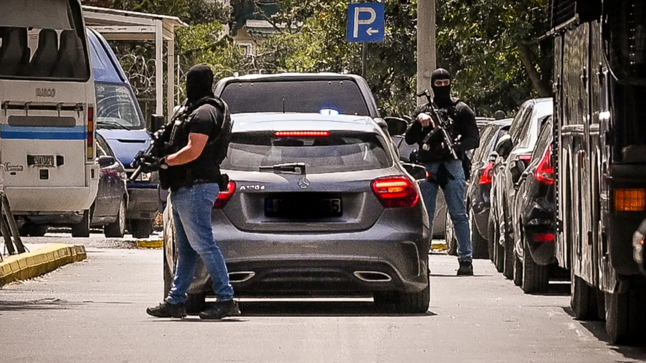 &Omicron;&iota; &delta;ύ&omicron; &nu;έ&epsilon;&sigmaf; &sigma;&upsilon;&lambda;&lambda;ή&psi;&epsilon;&iota;&sigmaf; &sigma;&tau;&eta;&nu; &laquo;&omicron;&mu;ά&delta;&alpha; Έ&nu;&tau;&iota;&kappa;&raquo; - &Pi;&omicron;&iota;&omicron;&iota; &epsilon;ί&nu;&alpha;&iota; &tau;&omicron; &laquo;&Pi;ί&tau;&mu;&pi;&omicron;&upsilon;&lambda;&raquo; &kappa;&alpha;&iota; &tau;&omicron; &laquo;&Mu;&pi;&omicron;&upsilon;&lambda;&nu;&tau;ό&gamma;&kappa;&raquo;