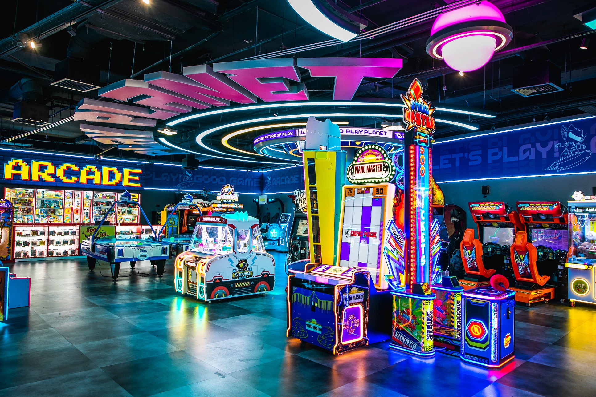 PlayPlanet MyMall &Lambda;&epsilon;&mu;&epsilon;&sigma;&omicron;ύ: &Eta; &mu;&epsilon;&gamma;ά&lambda;&eta; &epsilon;&pi;&iota;&sigma;&tau;&rho;&omicron;&phi;ή &mu;&epsilon; &nu;έ&omicron; concept &kappa;&alpha;&iota; &nu;έ&epsilon;&sigmaf; &epsilon;&mu;&pi;&epsilon;&iota;&rho;ί&epsilon;&sigmaf;