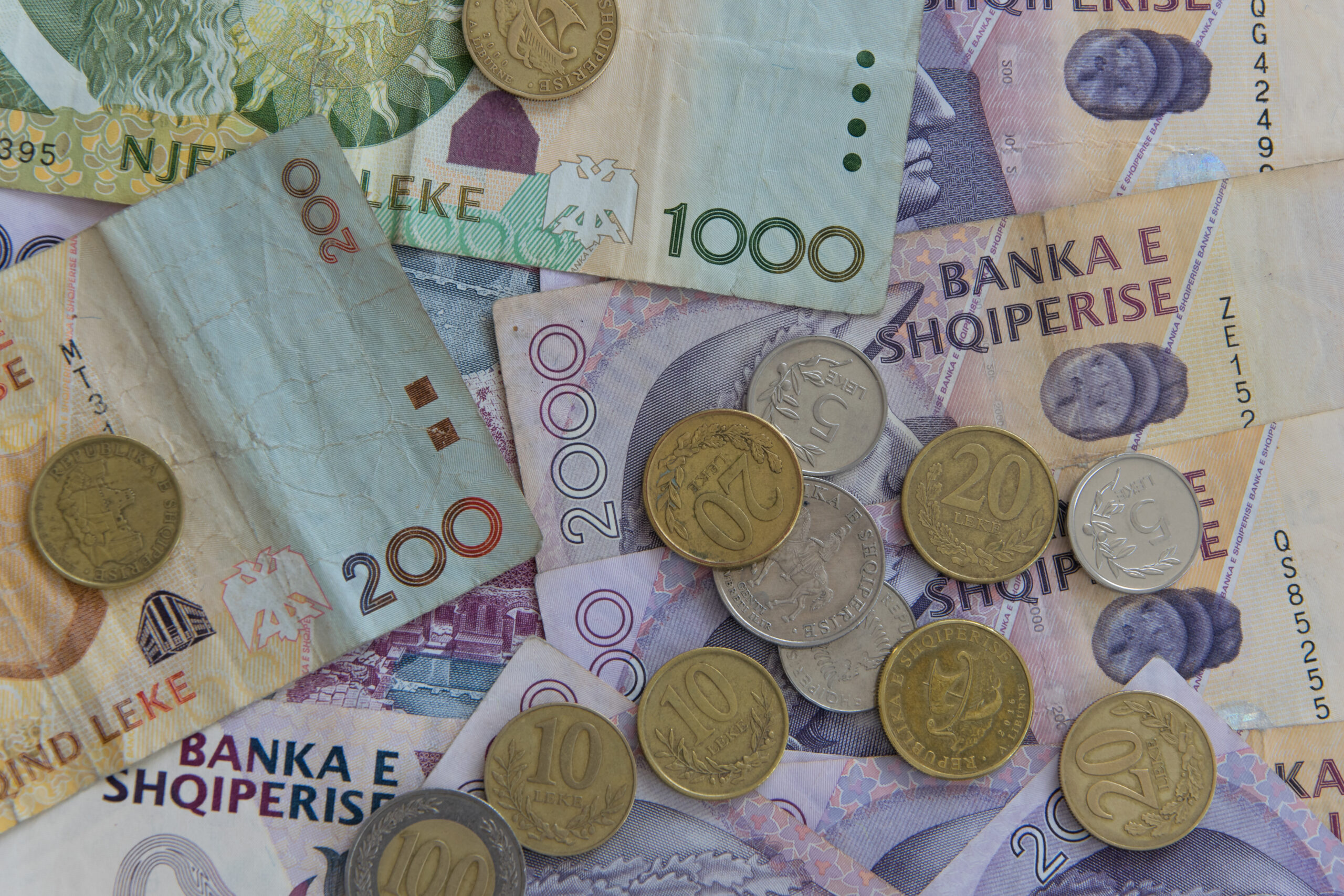 &Iota;&sigma;&chi;&upsilon;&rho;ό&tau;&epsilon;&rho;&omicron; &alpha;&pi;ό &pi;&omicron;&tau;έ &tau;&omicron; &alpha;&lambda;&beta;&alpha;&nu;&iota;&kappa;ό &lambda;&epsilon;&kappa; &ndash; &Sigma;&epsilon; &epsilon;&lambda;&epsilon;ύ&theta;&epsilon;&rho;&eta; &pi;&tau;ώ&sigma;&eta; &tau;&omicron; &epsilon;&upsilon;&rho;ώ