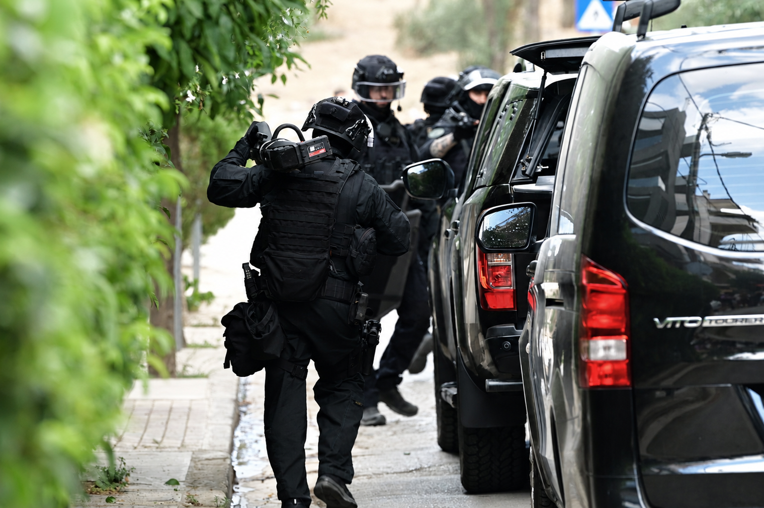 &Kappa;&upsilon;&pi;&rho;&iota;&alpha;&kappa;ό FBI: &Eta; &alpha;&nu;&tau;ί&sigma;&tau;&rho;&omicron;&phi;&eta; &mu;έ&tau;&rho;&eta;&sigma;&eta; ά&rho;&chi;&iota;&sigma;&epsilon; &ndash; &Pi;ό&tau;&epsilon; &mu;&pi;&alpha;ί&nu;&omicron;&upsilon;&nu; &sigma;&tau;&eta; &mu;ά&chi;&eta; &omicron;&iota; 300 &alpha;&sigma;&tau;&upsilon;&nu;&omicron;&mu;&iota;&kappa;&omicron;ί