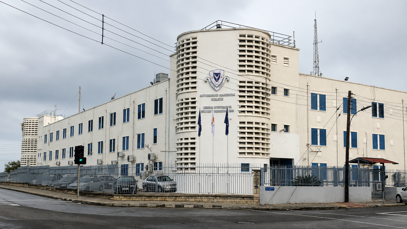 Ά&gamma;&rho;&iota;&alpha; &sigma;&upsilon;&mu;&pi;&lambda;&omicron;&kappa;ή &sigma;&tau;&eta; &mu;έ&sigma;&eta; &tau;&omicron;&upsilon; &delta;&rho;ό&mu;&omicron;&upsilon; &sigma;&tau;&eta; &Lambda;&epsilon;&mu;&epsilon;&sigma;ό &ndash; &Sigma;&tau;&omicron; &sigma;&eta;&mu;&epsilon;ί&omicron; &eta; &Alpha;&sigma;&tau;&upsilon;&nu;&omicron;&mu;ί&alpha; (&Phi;&omega;&tau;ό)