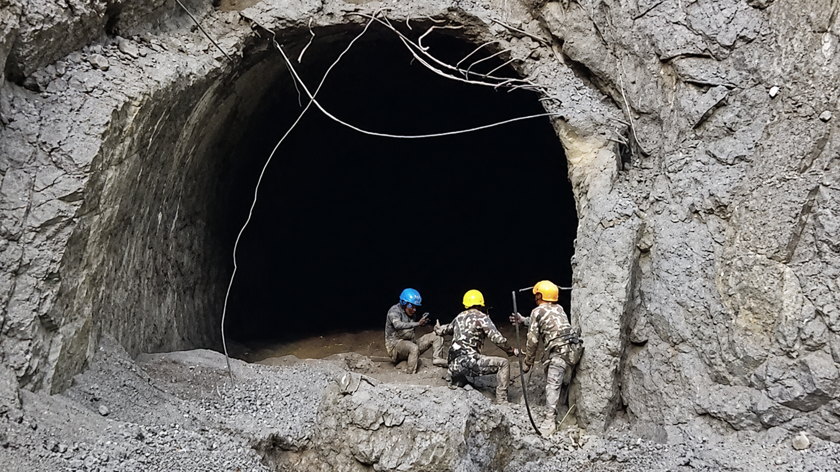 &Nu;&epsilon;&pi;ά&lambda;: &Pi;ά&nu;&omega; &alpha;&pi;ό 100 &epsilon;&gamma;&kappa;&lambda;&omega;&beta;&iota;&sigma;&mu;έ&nu;&omicron;&iota; &sigma;&epsilon; &sigma;ή&rho;&alpha;&gamma;&gamma;&alpha; &mu;&epsilon;&tau;ά &tau;&iota;&sigmaf; &phi;&omicron;&nu;&iota;&kappa;έ&sigmaf; &pi;&lambda;&eta;&mu;&mu;ύ&rho;&epsilon;&sigmaf;