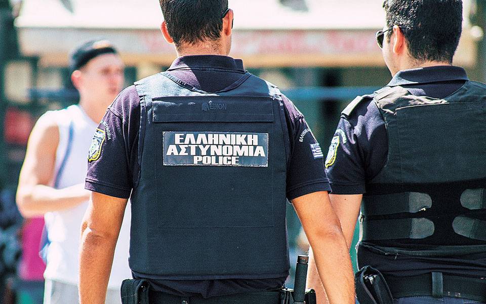 Ά&gamma;&rho;&iota;&omicron;&sigmaf; &xi;&upsilon;&lambda;&omicron;&delta;&alpha;&rho;&mu;ό&sigmaf; 17&chi;&rho;&omicron;&nu;&omicron;&upsilon; &Kappa;ύ&pi;&rho;&iota;&omicron;&upsilon; &sigma;&epsilon; &pi;&alpha;&nu;&eta;&gamma;ύ&rho;&iota; &sigma;&tau;&eta;&nu; &Kappa;&rho;ή&tau;&eta; &gamma;&iota;&alpha; &chi;&omicron;&rho;ό &sigma;&omicron;ύ&sigma;&tau;&alpha;&sigmaf; &mu;&epsilon; &kappa;&omicron;&pi;έ&lambda;&alpha;