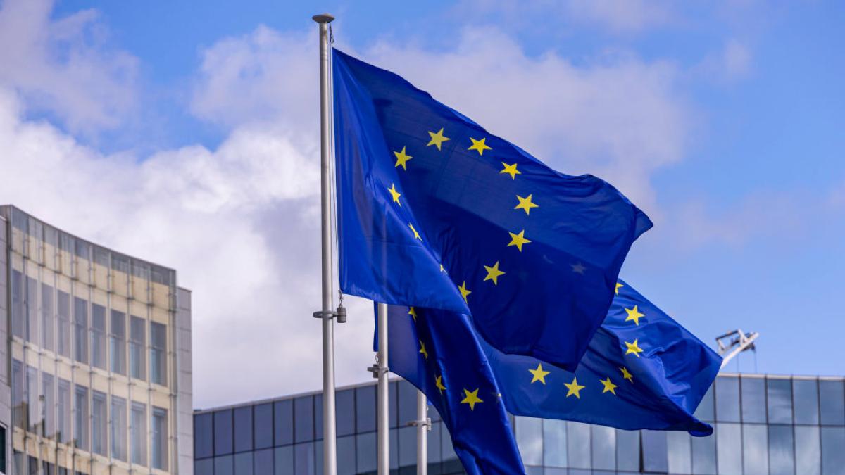 &Epsilon;&Epsilon;: &Alpha;&nu;έ&kappa;&alpha;&mu;&psi;&epsilon; &eta; &pi;&alpha;&rho;&alpha;&gamma;&omega;&gamma;ή &tau;&omicron; 2025