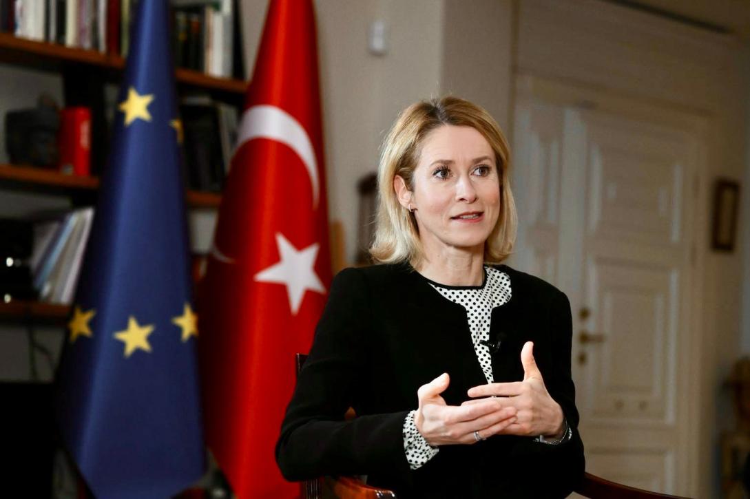 &Mu;ή&nu;&upsilon;&mu;&alpha; &tau;&eta;&sigmaf; &Epsilon;&Epsilon; &sigma;&tau;&eta;&nu; &Tau;&omicron;&upsilon;&rho;&kappa;ί&alpha; &gamma;&iota;&alpha; &tau;&eta; &laquo;&Gamma;&alpha;&lambda;ά&zeta;&iota;&alpha; &Pi;&alpha;&tau;&rho;ί&delta;&alpha;&raquo;: &Sigma;&epsilon;&beta;&alpha;&sigma;&tau;&epsilon;ί&tau;&epsilon; &tau;&omicron; &delta;&iota;&epsilon;&theta;&nu;έ&sigmaf; &delta;ί&kappa;&alpha;&iota;&omicron; &kappa;&alpha;&iota; &tau;&alpha; &kappa;&upsilon;&rho;&iota;&alpha;&rho;&chi;&iota;&kappa;ά &delta;&iota;&kappa;&alpha;&iota;ώ&mu;&alpha;&tau;&alpha;