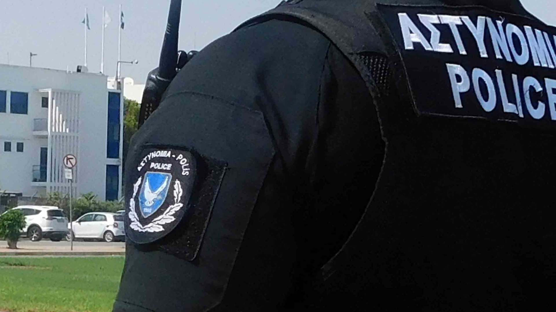 &Mu;&epsilon; &delta;&iota;&alpha;&delta;&iota;&kappa;&alpha;&sigma;ί&epsilon;&sigmaf; express &eta; &epsilon;&kappa;&delta;ί&kappa;&alpha;&sigma;&eta; &pi;&alpha;&rho;&alpha;&pi;&tau;&omega;&mu;ά&tau;&omega;&nu; &alpha;&sigma;&tau;&upsilon;&nu;&omicron;&mu;&iota;&kappa;ώ&nu;