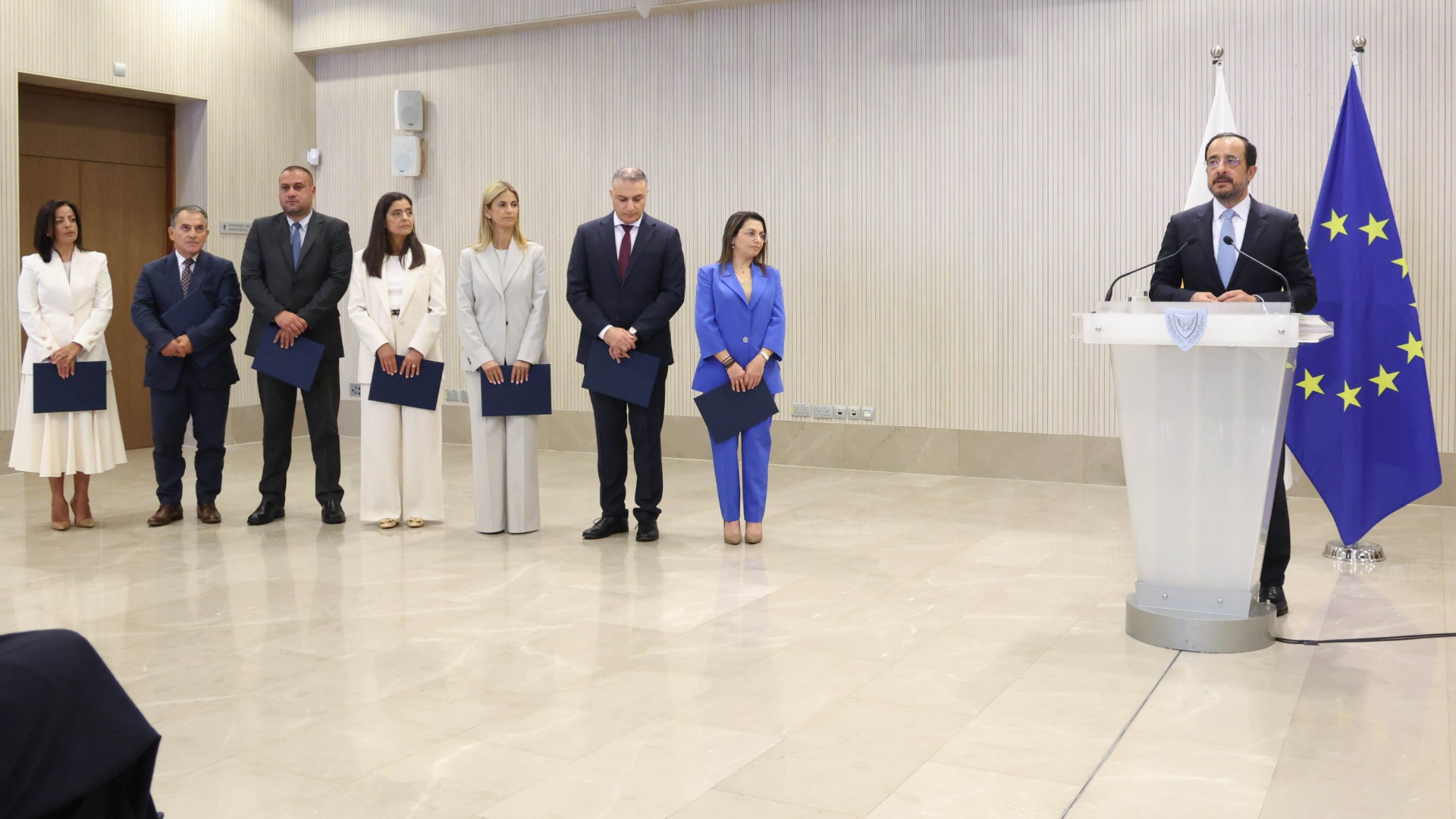 &Alpha;&nu;&alpha;&sigma;&chi;&eta;&mu;&alpha;&tau;&iota;&sigma;&mu;ό&sigmaf; &iota;&sigma;&omicron;&rho;&rho;&omicron;&pi;&iota;ώ&nu;: &Tau;&alpha; &kappa;έ&rho;&delta;&eta;, &tau;&alpha; &rho;ί&sigma;&kappa;&alpha; &kappa;&alpha;&iota; &omicron; &omicron;&rho;ί&zeta;&omicron;&nu;&tau;&alpha;&sigmaf; &tau;&omega;&nu; &Pi;&rho;&omicron;&epsilon;&delta;&rho;&iota;&kappa;ώ&nu;