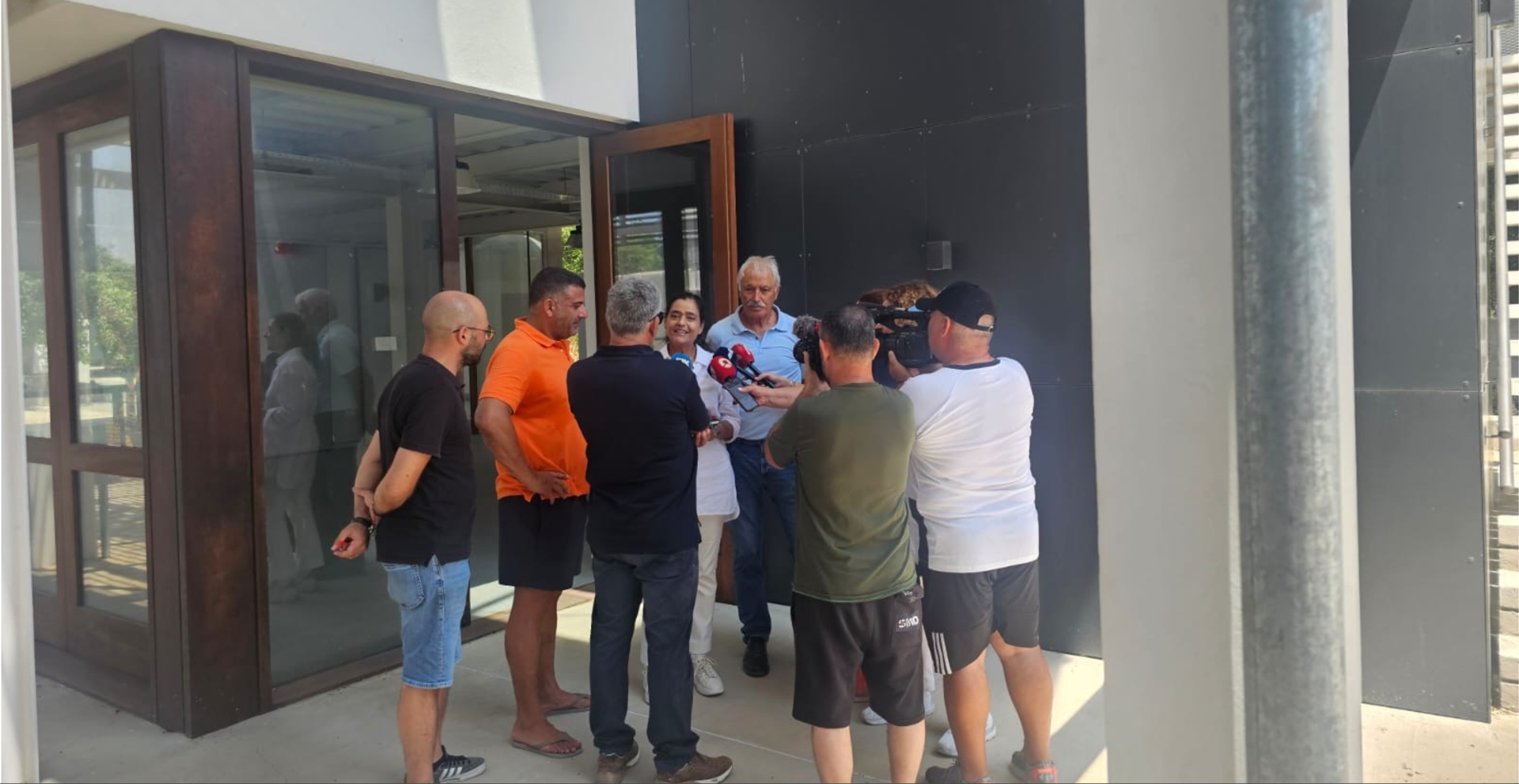 &Sigma;&eta;&mu;&epsilon;ί&omicron; &alpha;&nu;&alpha;&phi;&omicron;&rho;ά&sigmaf; &gamma;&iota;&alpha; &tau;&eta; &sigma;ύ&gamma;&chi;&rho;&omicron;&nu;&eta; &delta;&eta;&mu;&iota;&omicron;&upsilon;&rho;&gamma;ί&alpha; &kappa;&alpha;&theta;ί&sigma;&tau;&alpha;&tau;&alpha;&iota; &tau;&omicron; &Pi;&omicron;&lambda;&iota;&tau;&iota;&sigma;&tau;&iota;&kappa;ό &Chi;&omega;&rho;&iota;ό &Lambda;έ&mu;&pi;&alpha;&sigmaf;