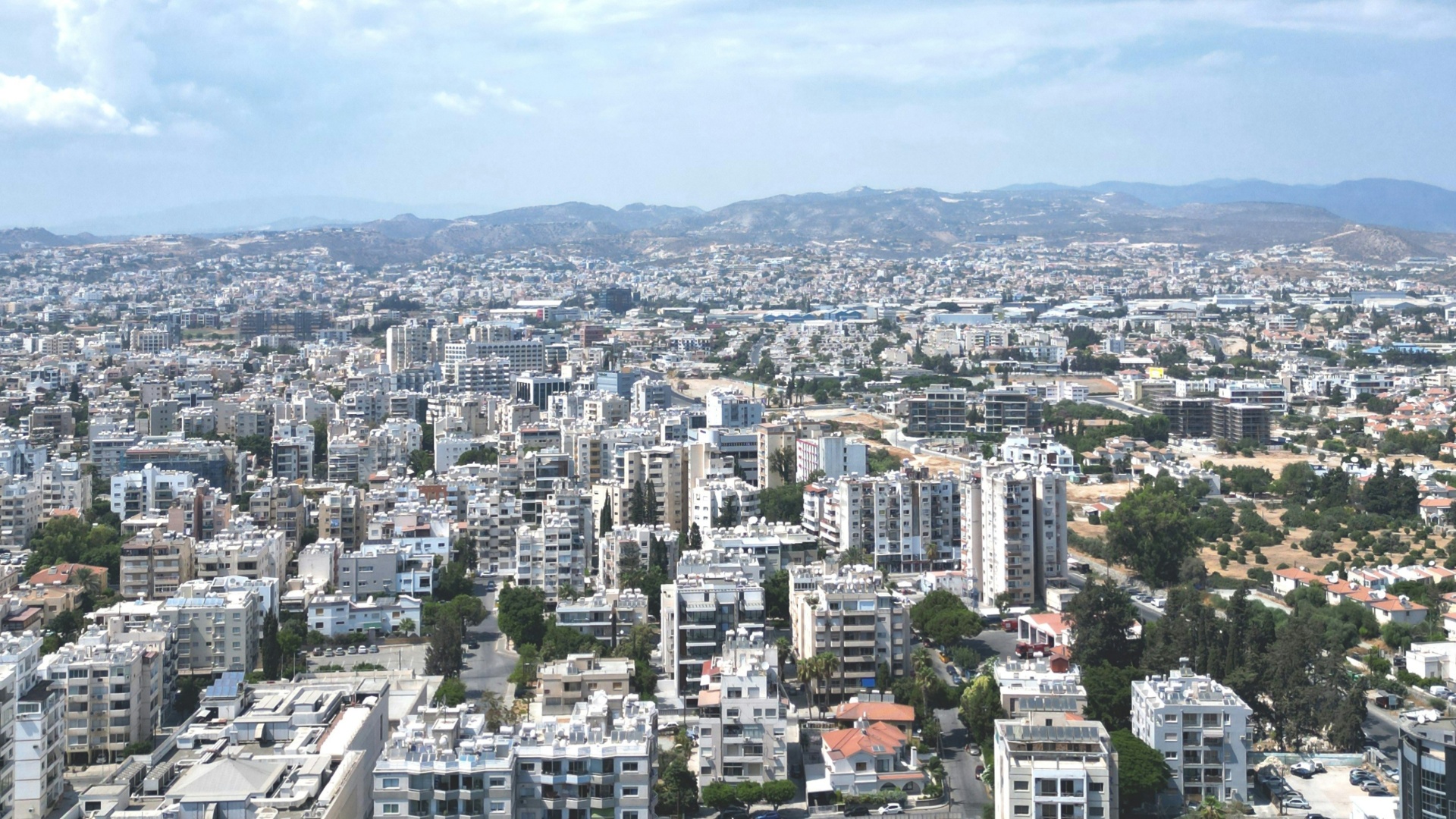 &Sigma;&tau;&omicron; 85% &eta; &pi;&rho;ό&omicron;&delta;&omicron;&sigmaf; &tau;&omicron;&upsilon; &alpha;&pi;&omicron;&chi;&epsilon;&tau;&epsilon;&upsilon;&tau;&iota;&kappa;&omicron;ύ &sigma;&tau;&omicron;&upsilon;&sigmaf; &kappa;&upsilon;&beta;&epsilon;&rho;&nu;&eta;&tau;&iota;&kappa;&omicron;ύ&sigmaf; &omicron;&iota;&kappa;&iota;&sigma;&mu;&omicron;ύ&sigmaf; &Lambda;&epsilon;&mu;&epsilon;&sigma;&omicron;ύ
