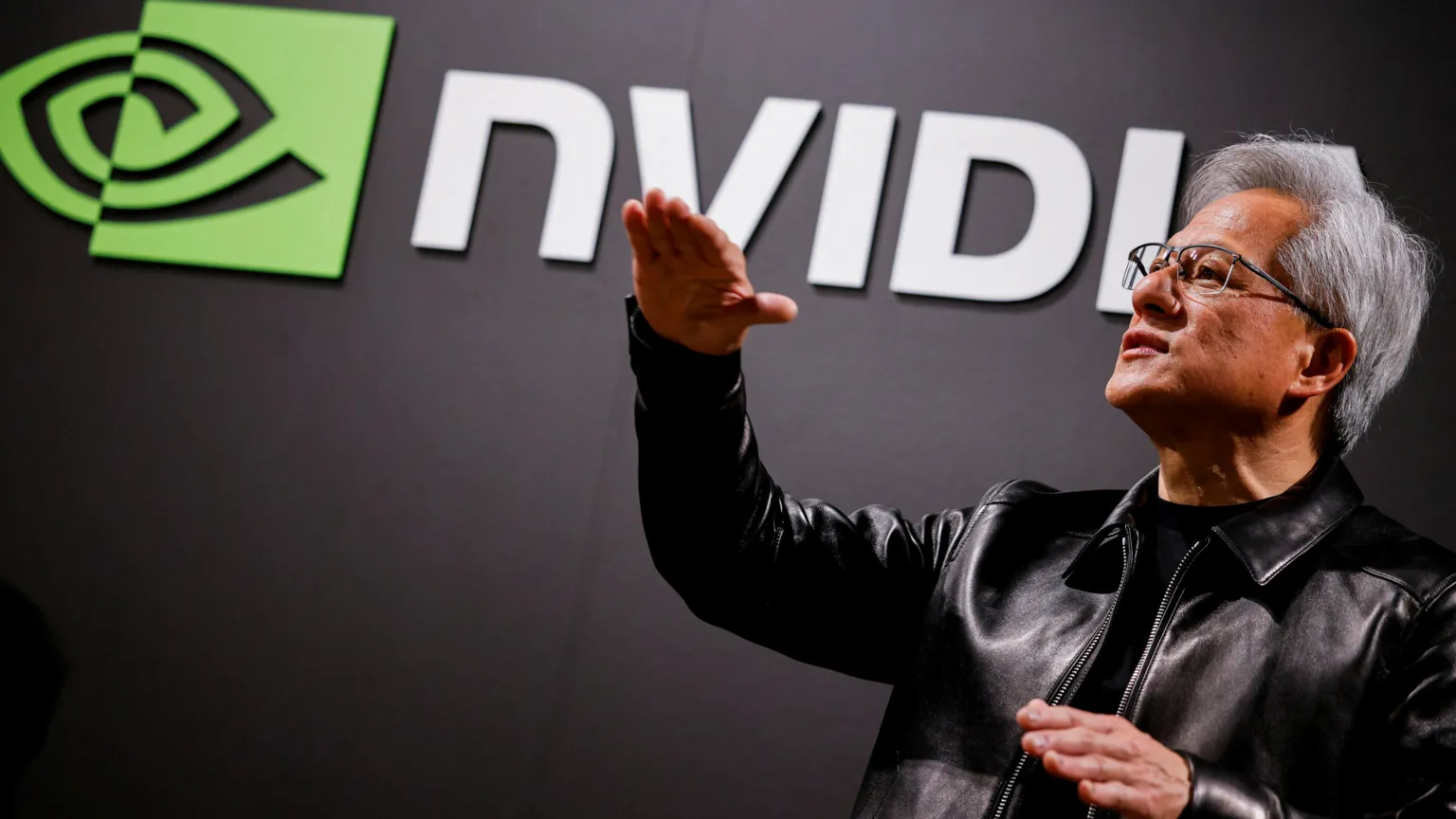 Nvidia &kappa;&alpha;&iota; Wall Street &pi;&omicron;&nu;&tau;ά&rho;&omicron;&upsilon;&nu; $500 &delta;&iota;&sigma;. &sigma;&tau;&alpha; &laquo;&epsilon;&rho;&gamma;&omicron;&sigma;&tau;ά&sigma;&iota;&alpha; AI&raquo;