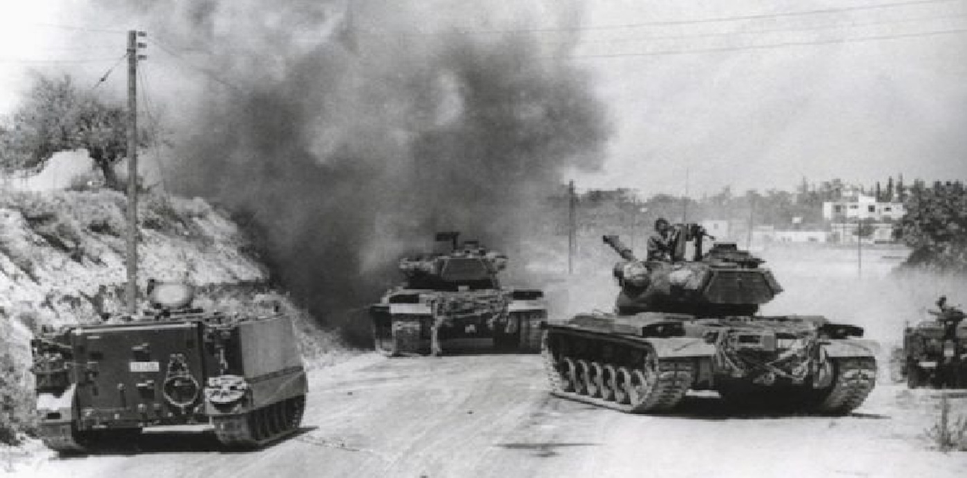 52 &chi;&rho;ό&nu;&iota;&alpha; &alpha;&pi;ό &tau;&omicron;&nu; &laquo;&Alpha;&tau;&tau;ί&lambda;&alpha; &Iota;&Iota;&raquo;: &Tau;&alpha; &mu;&eta;&nu;ύ&mu;&alpha;&tau;&alpha; &tau;&omega;&nu; &kappa;&omicron;&mu;&mu;ά&tau;&omega;&nu; &gamma;&iota;&alpha; &tau;&eta; &delta;&epsilon;ύ&tau;&epsilon;&rho;&eta; &phi;ά&sigma;&eta; &tau;&eta;&sigmaf; &epsilon;&iota;&sigma;&beta;&omicron;&lambda;ή&sigmaf;