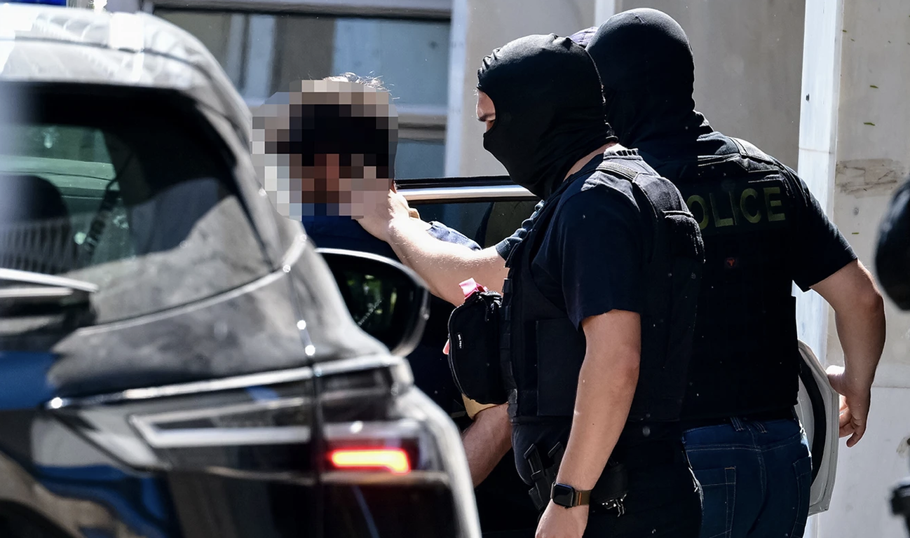 &Sigma;&upsilon;&nu;&epsilon;&lambda;ή&phi;&theta;&eta; &alpha;&kappa;ό&mu;&eta; έ&nu;&alpha; &mu;έ&lambda;&omicron;&sigmaf; &tau;&eta;&sigmaf; &omicron;&rho;&gamma;ά&nu;&omega;&sigma;&eta;&sigmaf; &tau;&omicron;&upsilon; &laquo;Έ&nu;&tau;&iota;&kappa;&raquo;